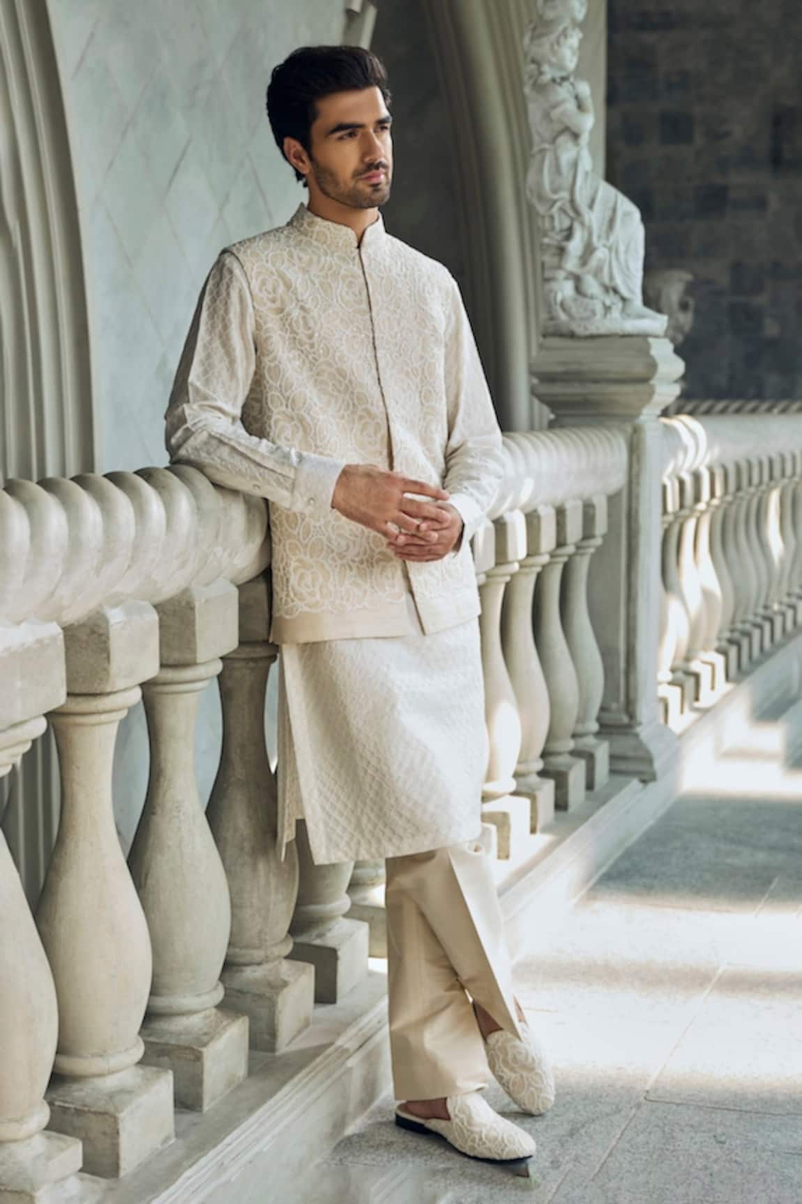 Seema Gujral Beige Embroidered Bundi Kurta & Pant Set 