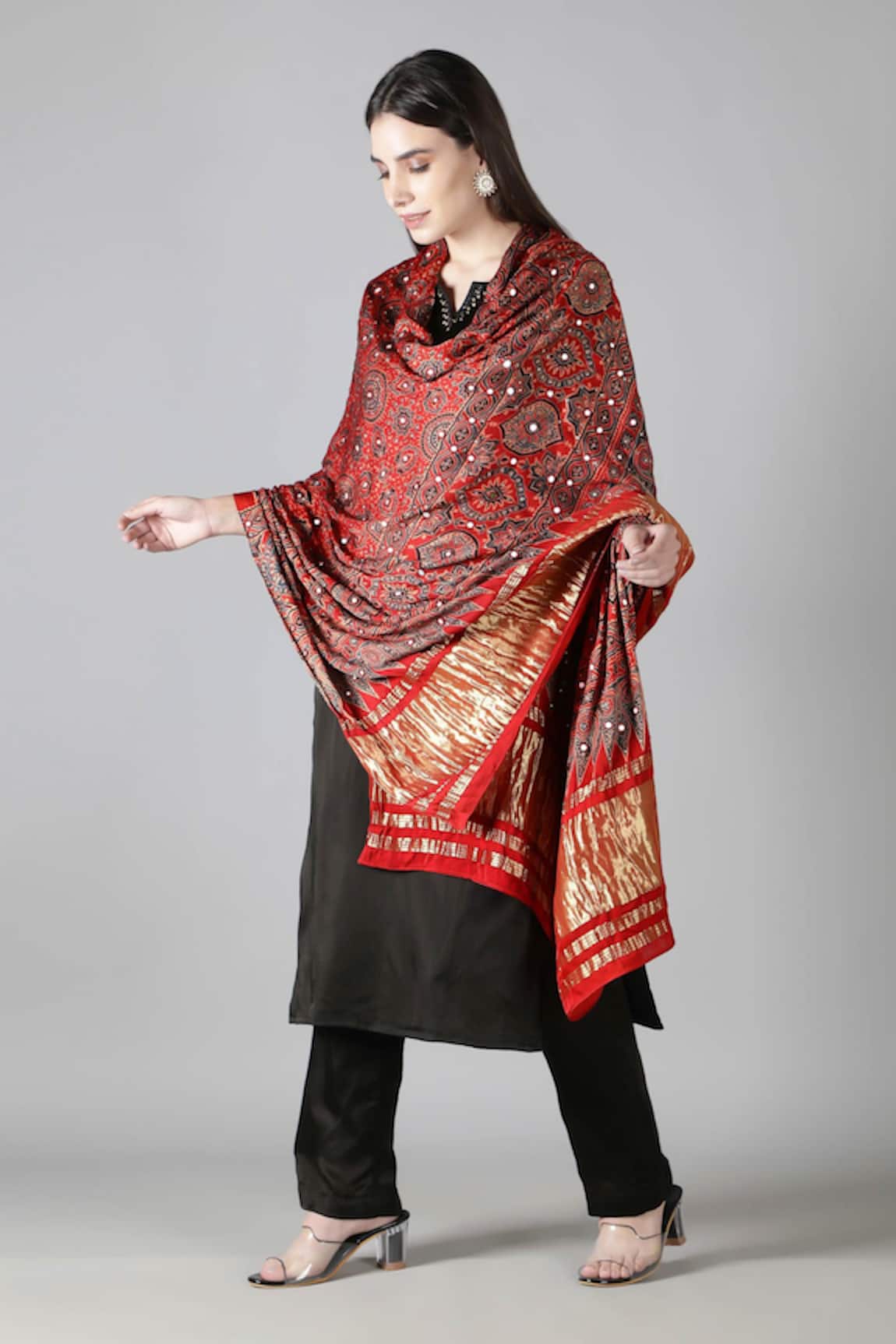 Sheeshakari Black Silk Kurta Set With Red Dupatta 