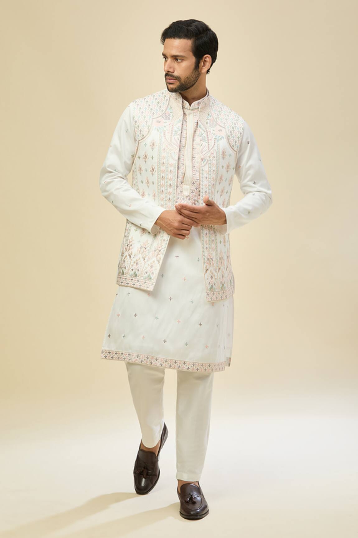 RNG Safawala White Embroidered Kurta Set 