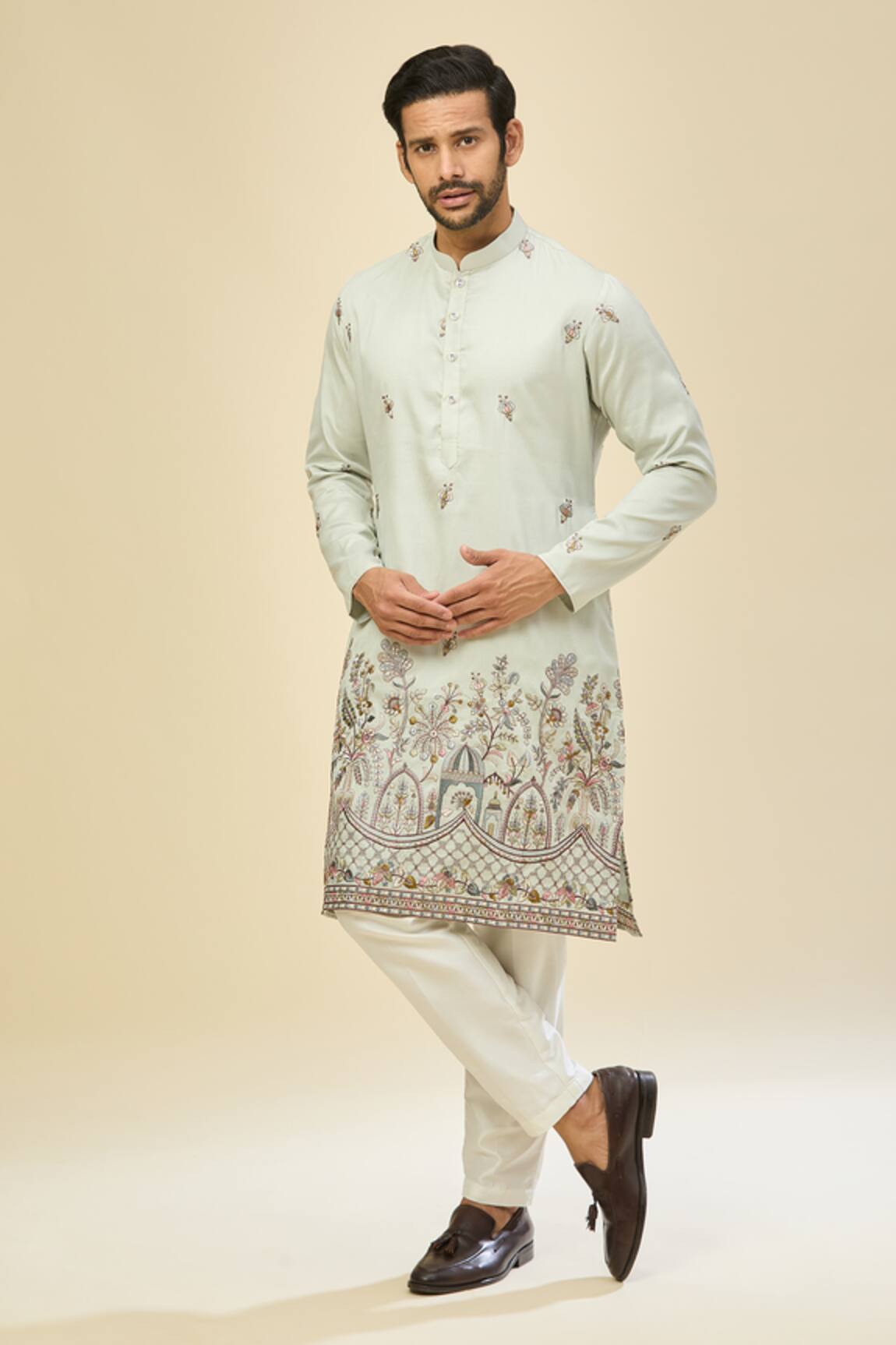 RNG Safawala Embroidered Kurta Set 
