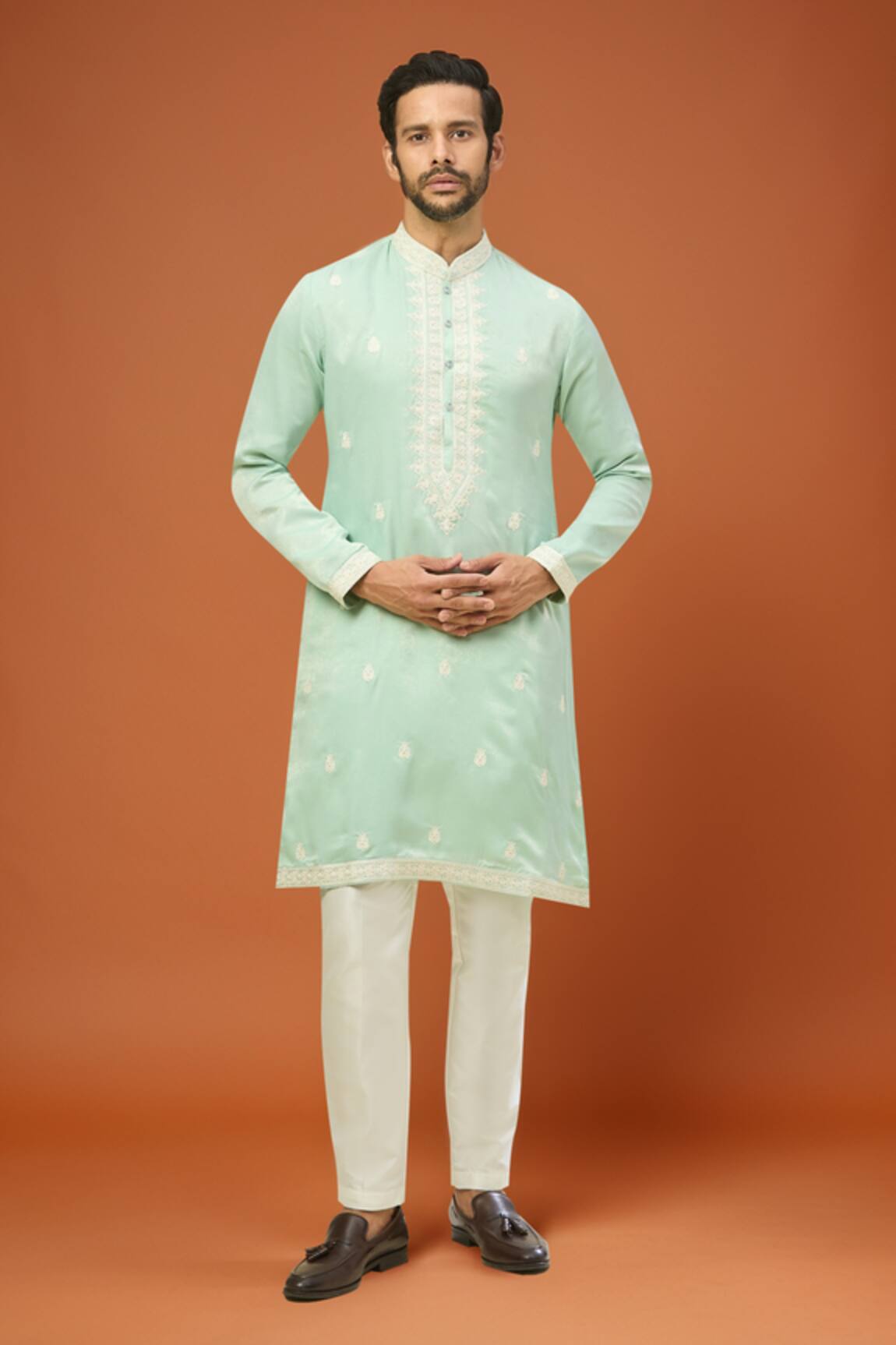 RNG Safawala Embroidered Kurta Set 