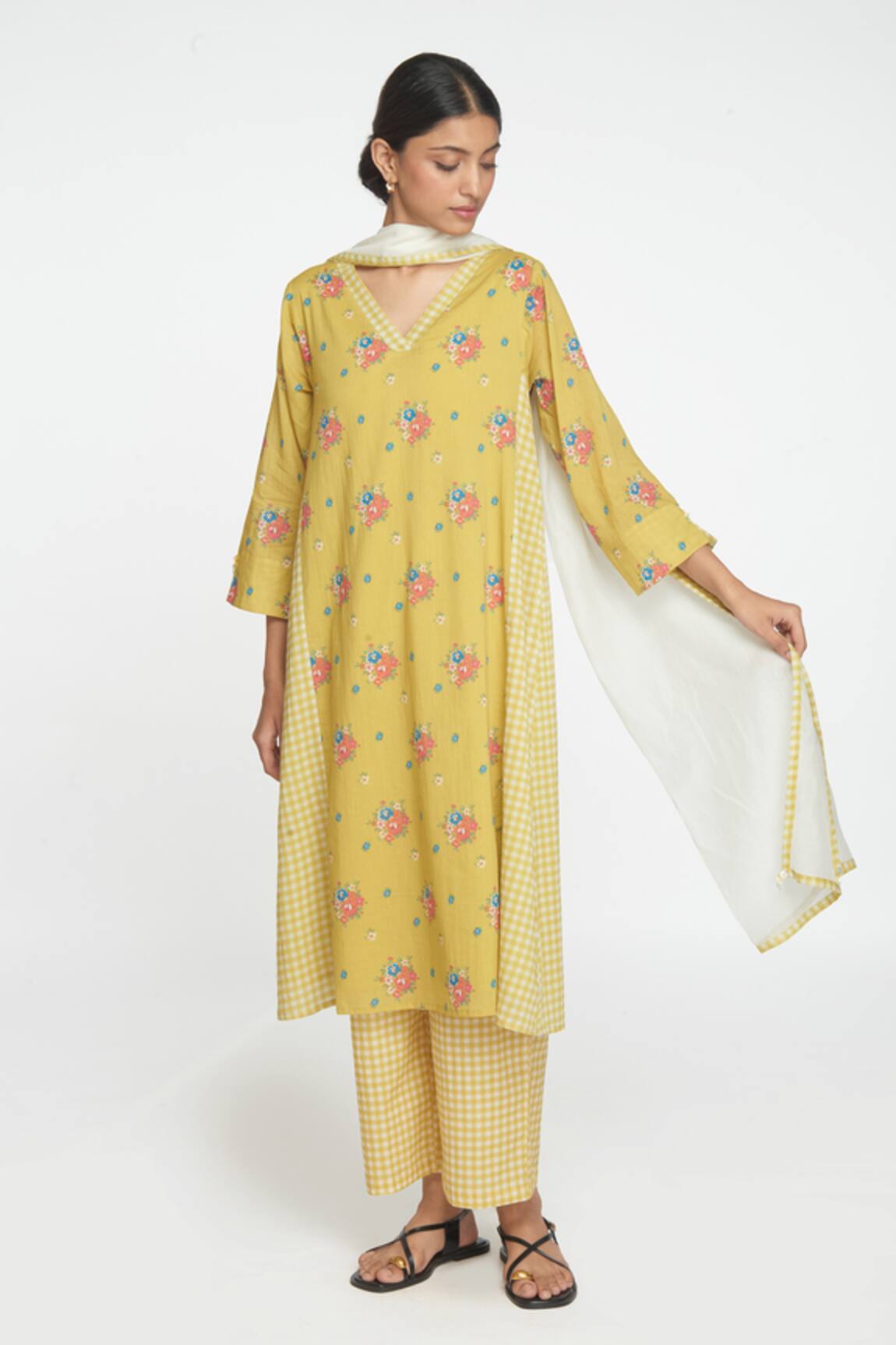 Sinjhar Printed Yellow Kurta Set with Dupatta 