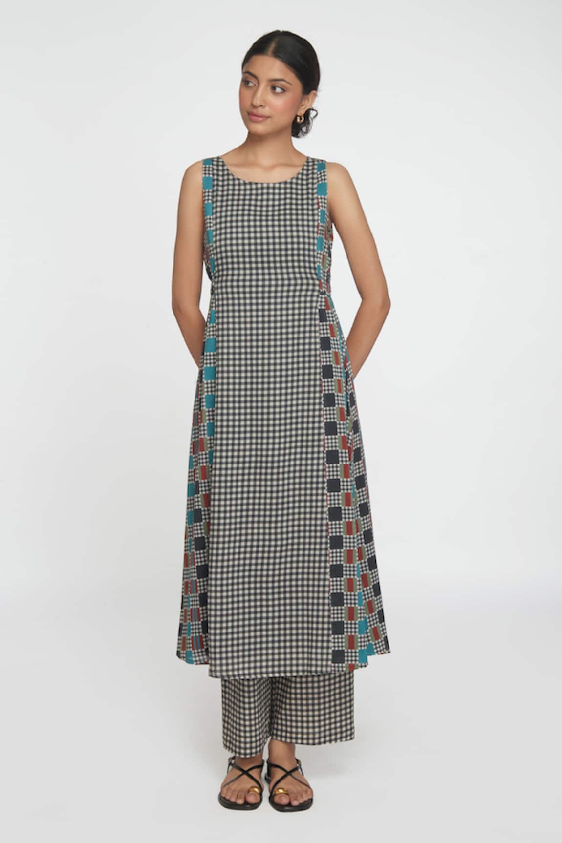 Sinjhar Black Printed Kurta Set 