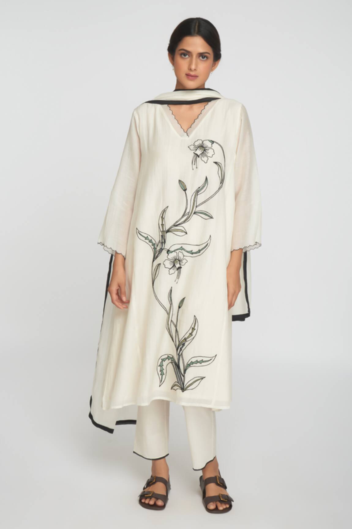 Sinjhar White Chanderi Printed Kurta Set 