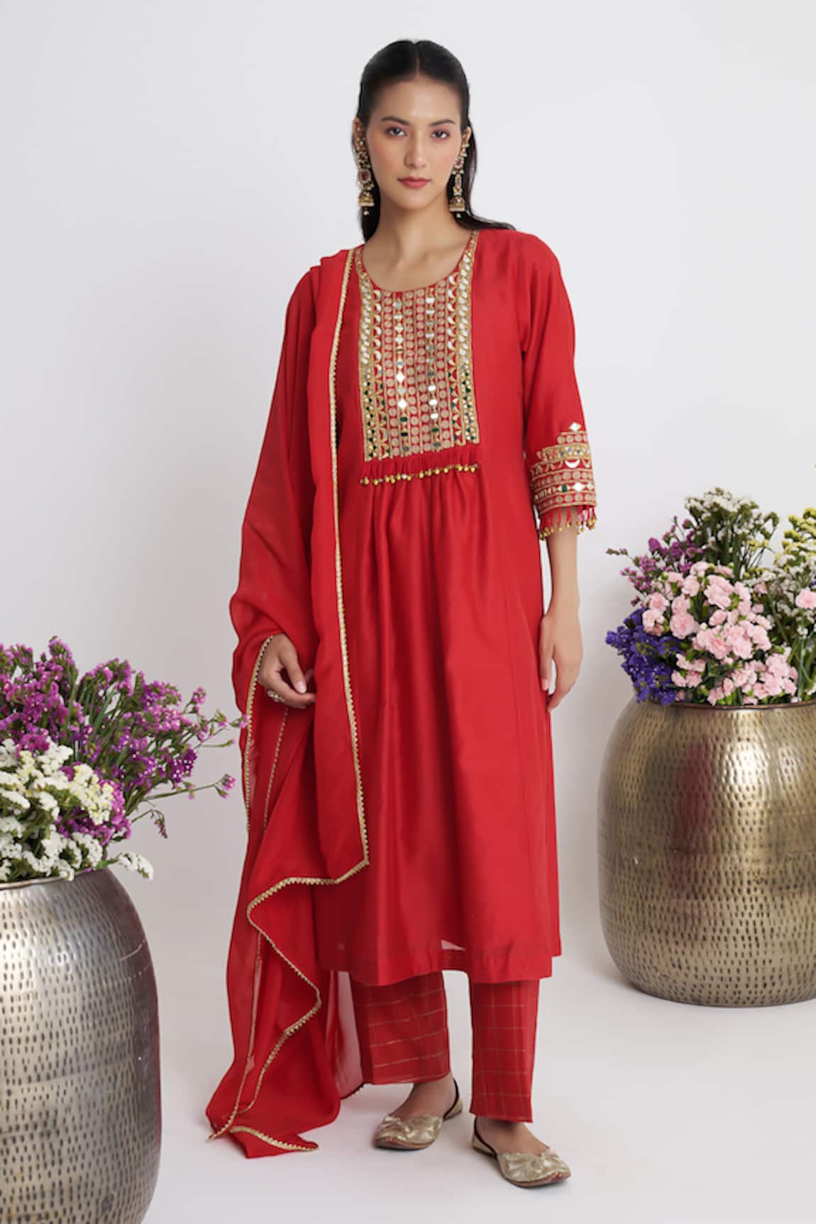 Siyona by Ankurita Lehraata Resham Kurta Set 