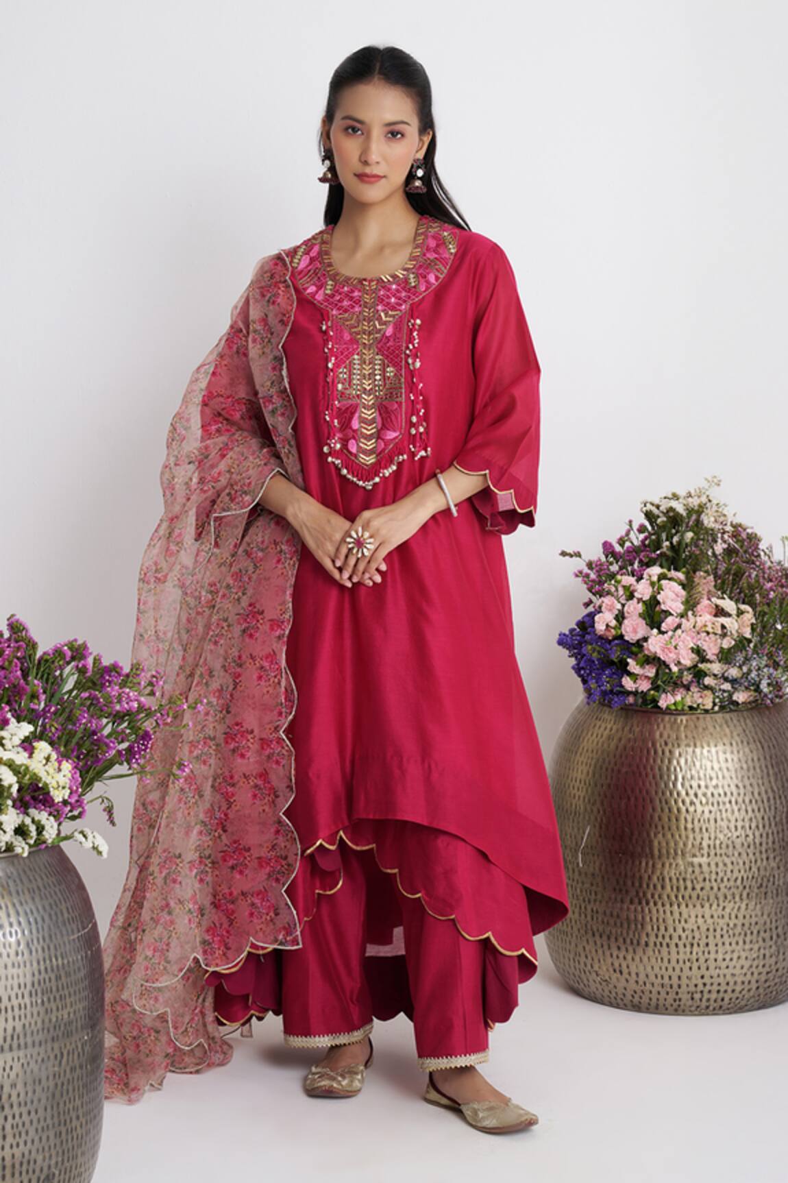 Siyona by Ankurita Nakshi Double-layered Kurta Set 