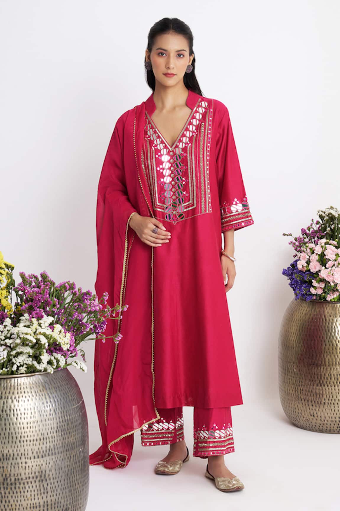 Siyona by Ankurita Resham Roshni Kurta Set 