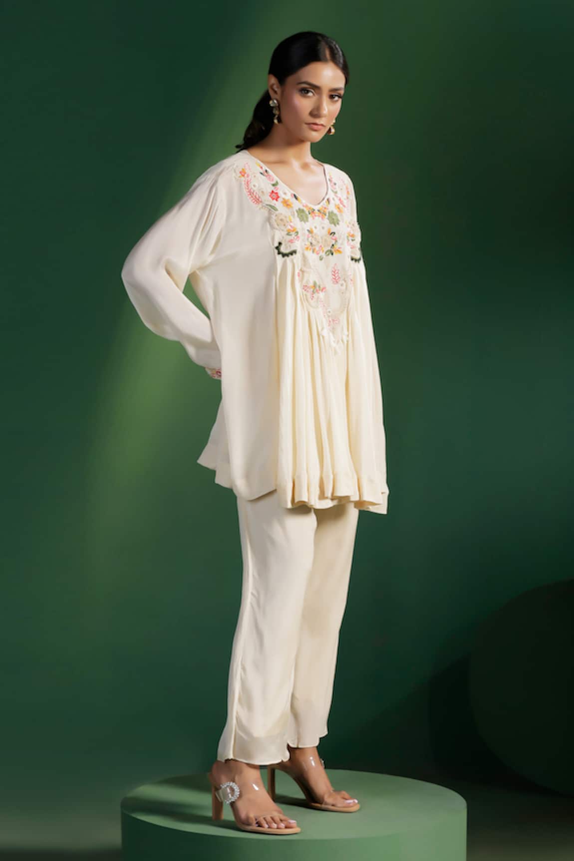 Two Sisters By Gyans Embroidered Ivory Georgette Kurta Set 