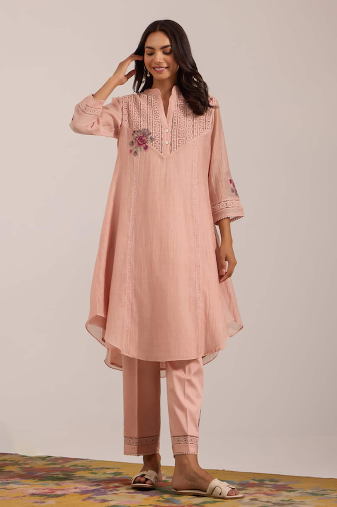 OMI Pink Chanderi Embroidered Kurta Set 