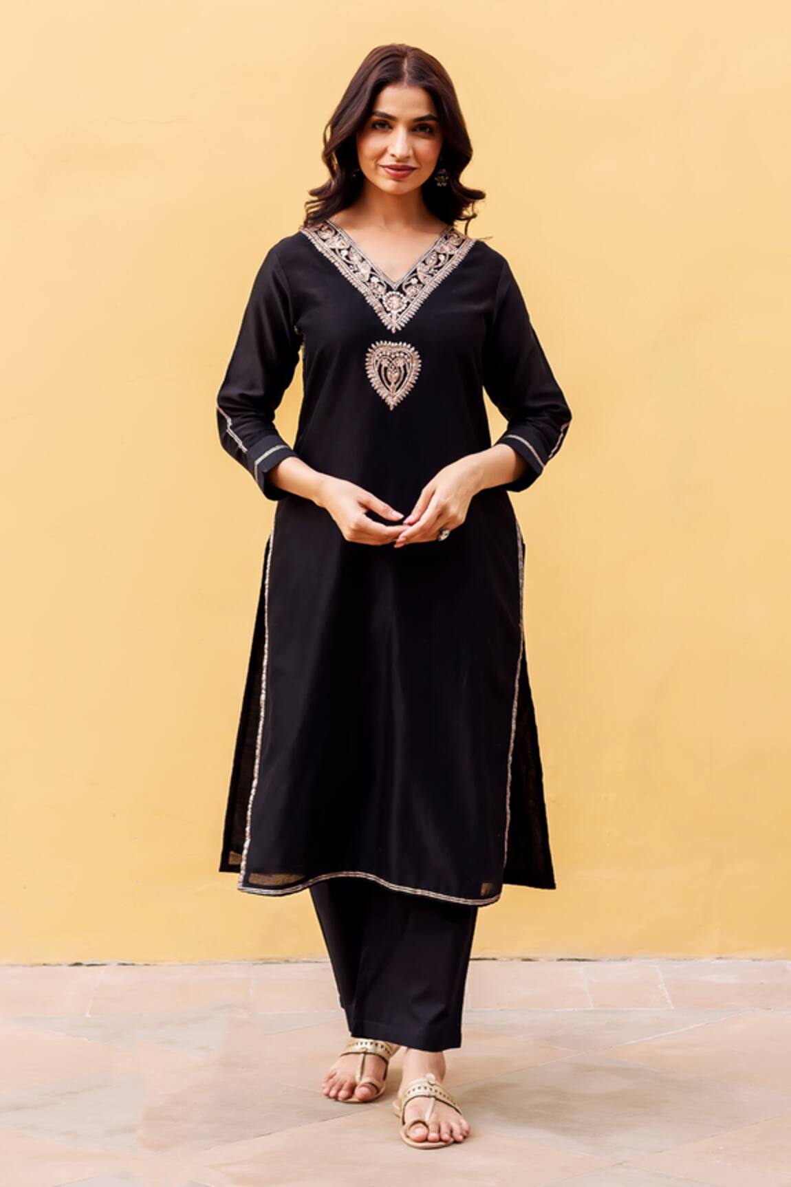 Missprint Black Chanderi Kurta & Pant Set 