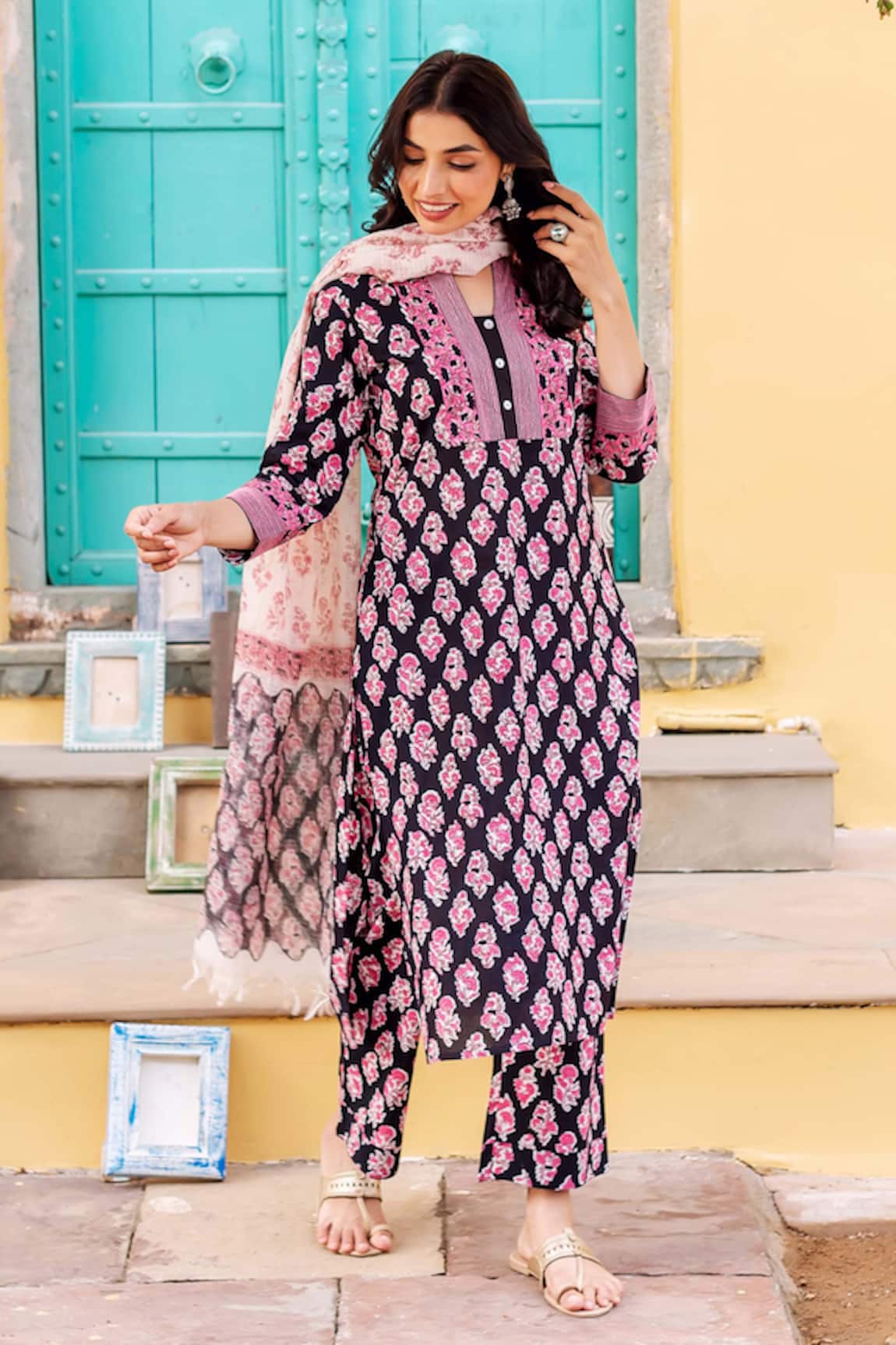 Missprint Black Printed Kurta Set 