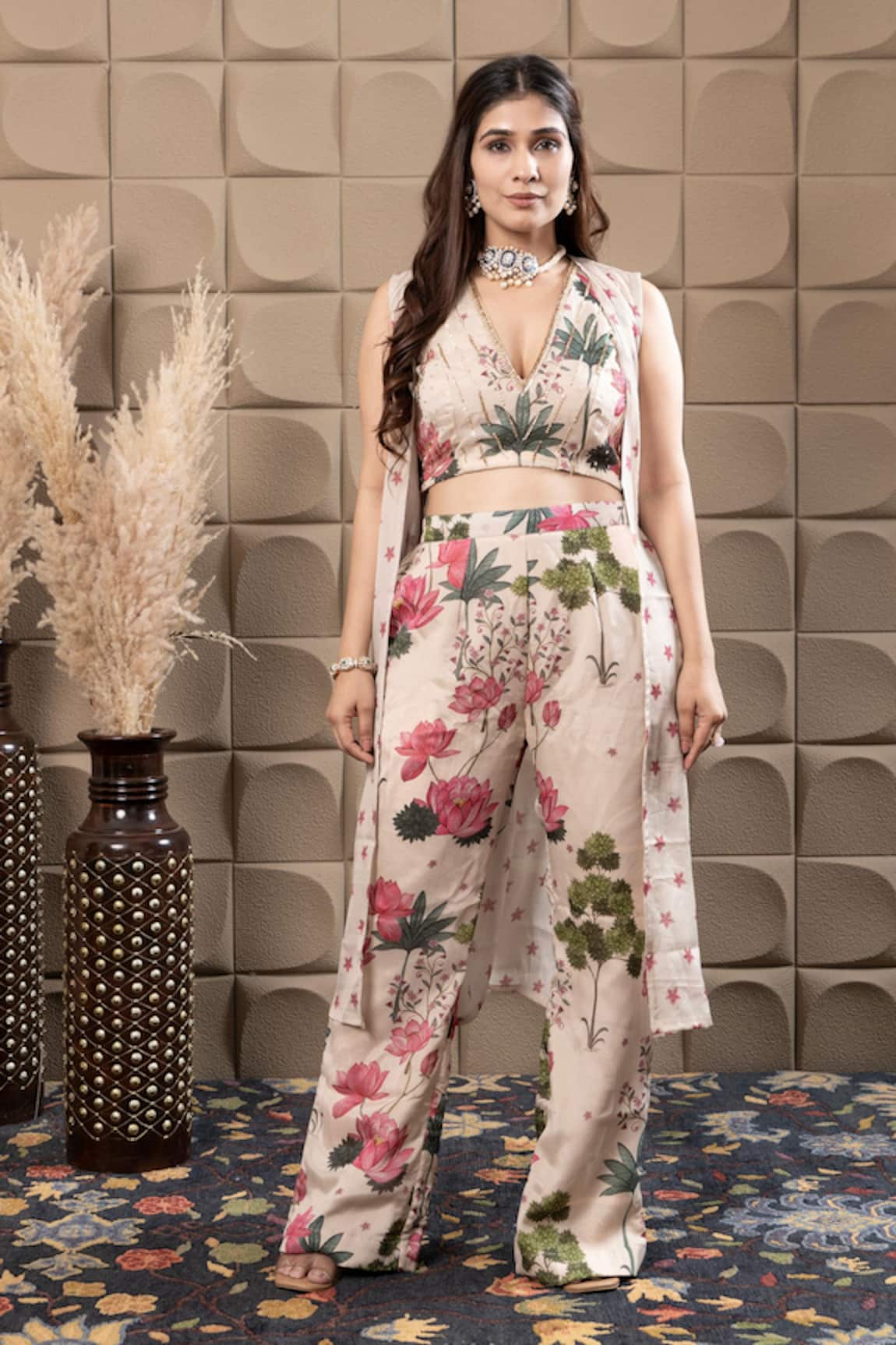 LABEL FLAMINGO BY VRINDA Floral Print Cape Set 