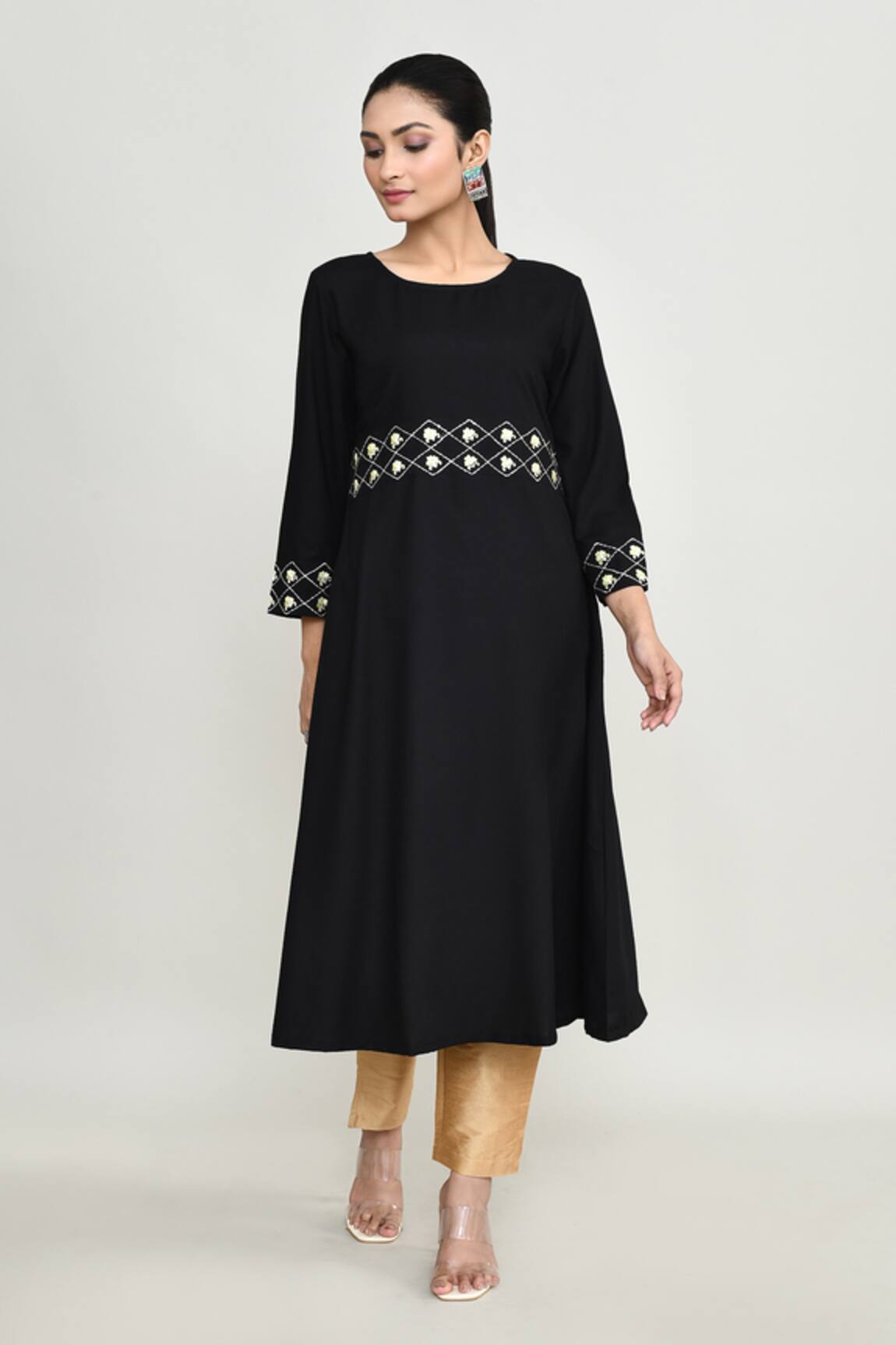 Abbaran Black Embroidered Long Tunic 