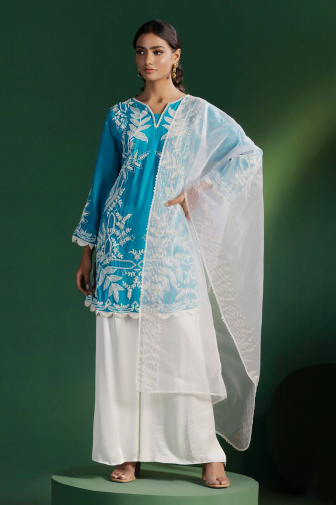 Two Sisters By Gyans Embroidered Blue Kurta Set 