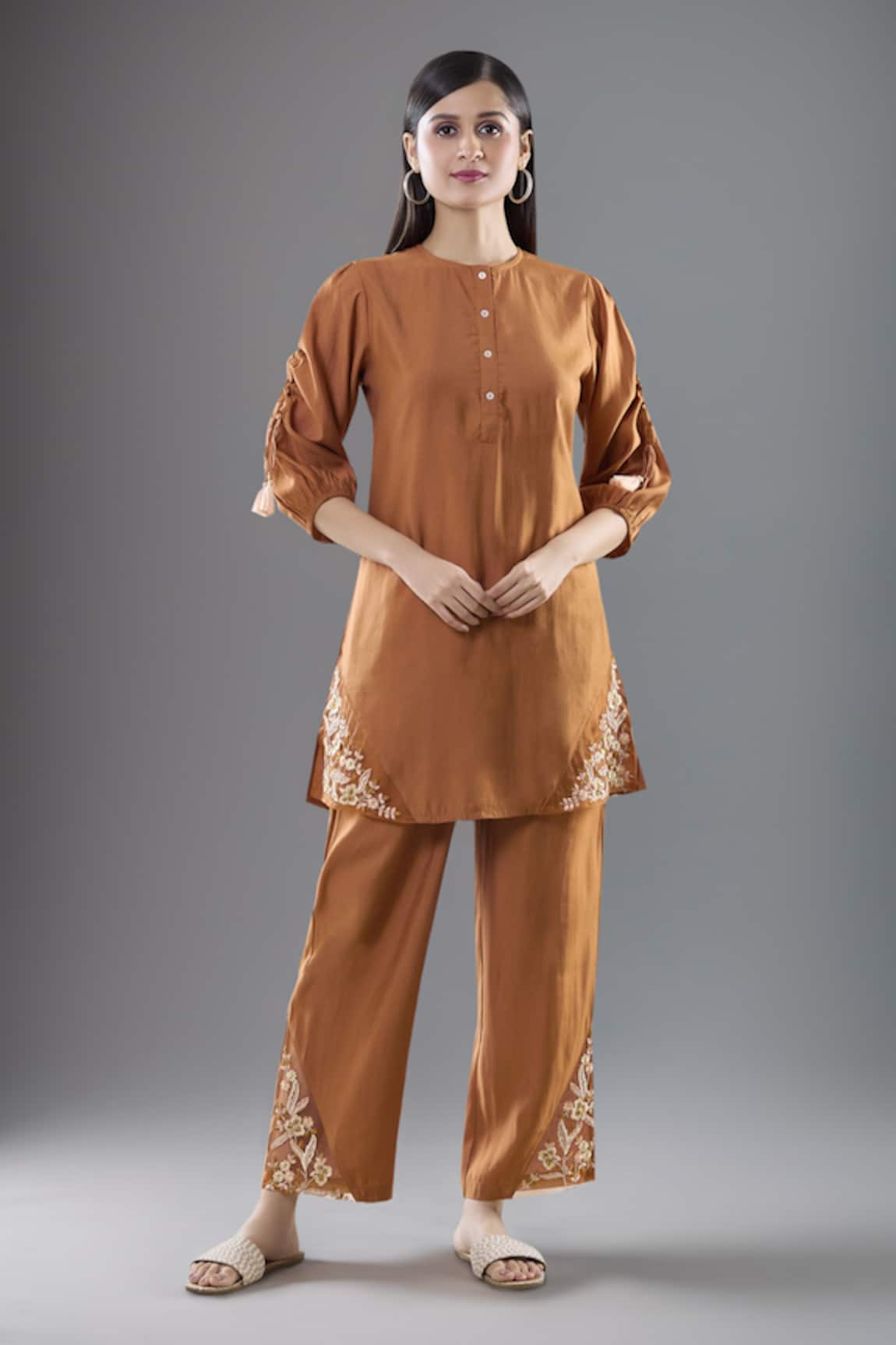 Samyukta Singhania Kiaa Flora Embroidered Tunic With Pant 
