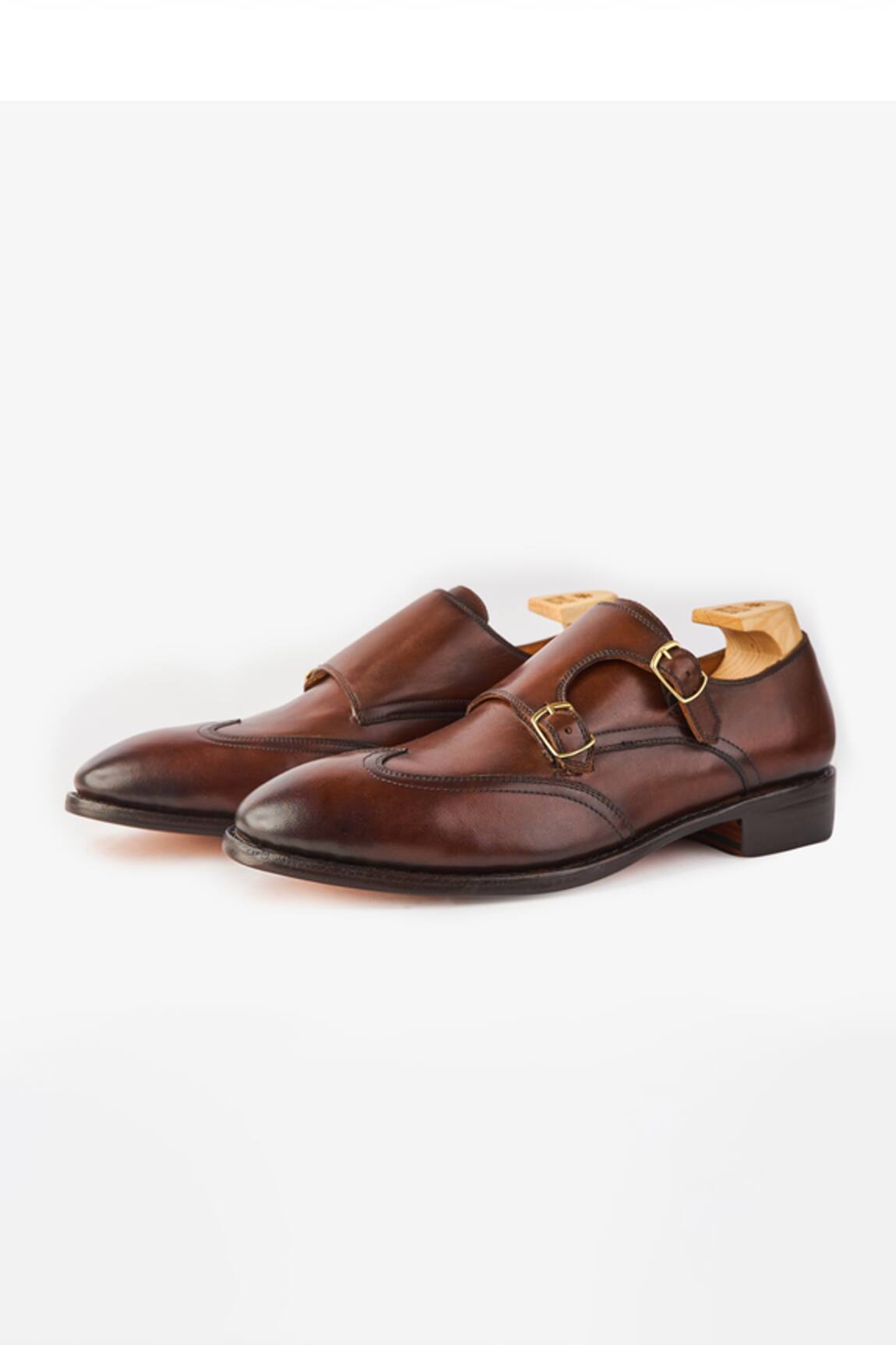 Whitemuds Vaasa Brown Monks 