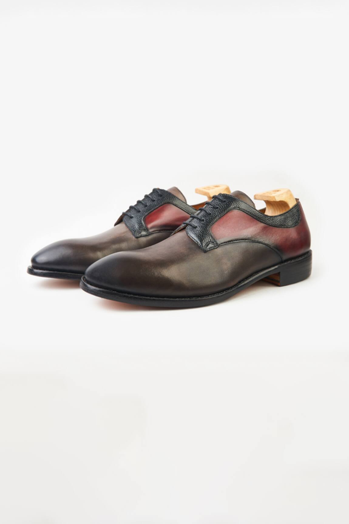 Whitemuds Dover Gray Burgundy Derby Shoes 