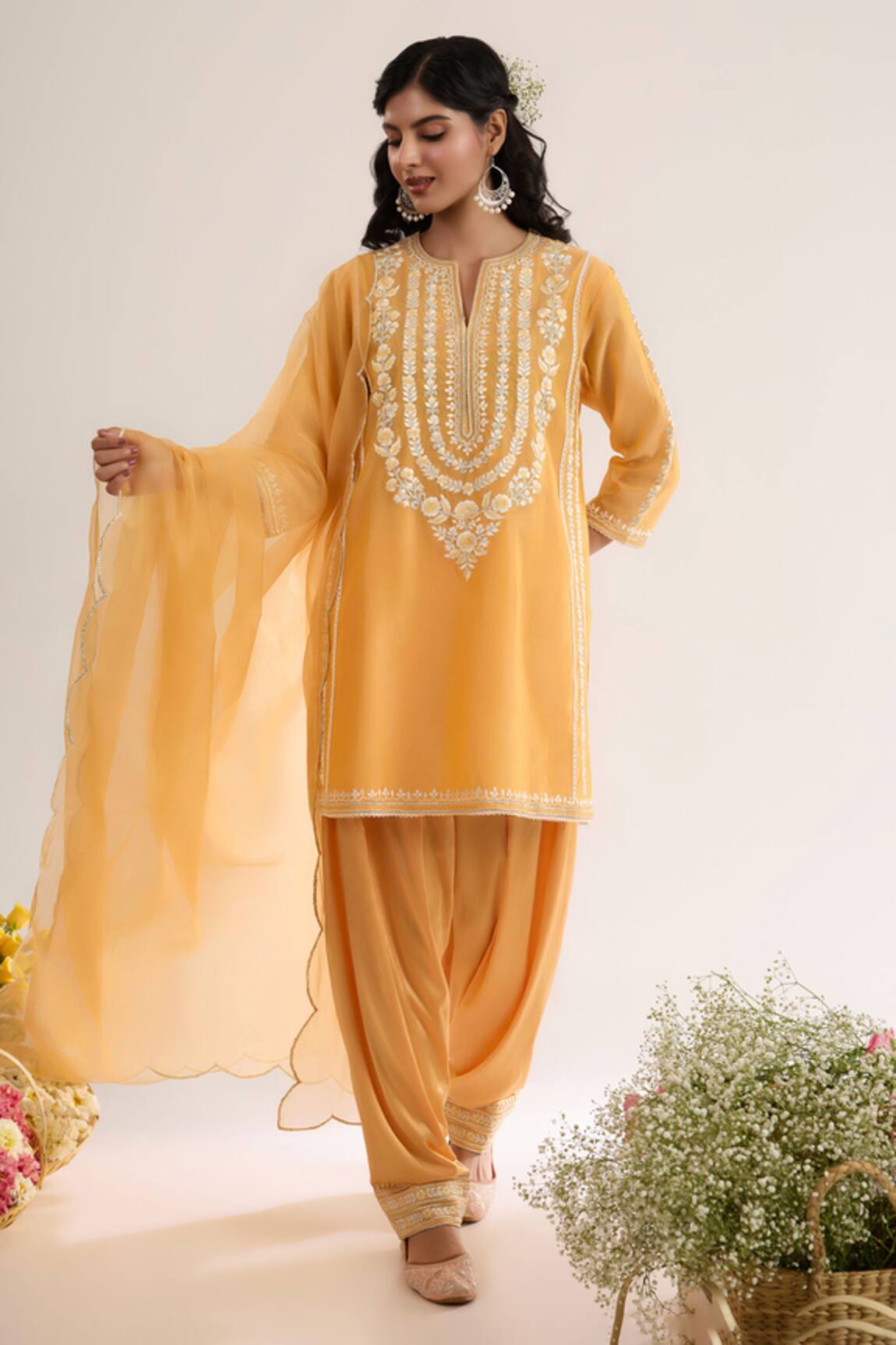 saina kapoor Peachy Orange Chanderi Kurta Set 