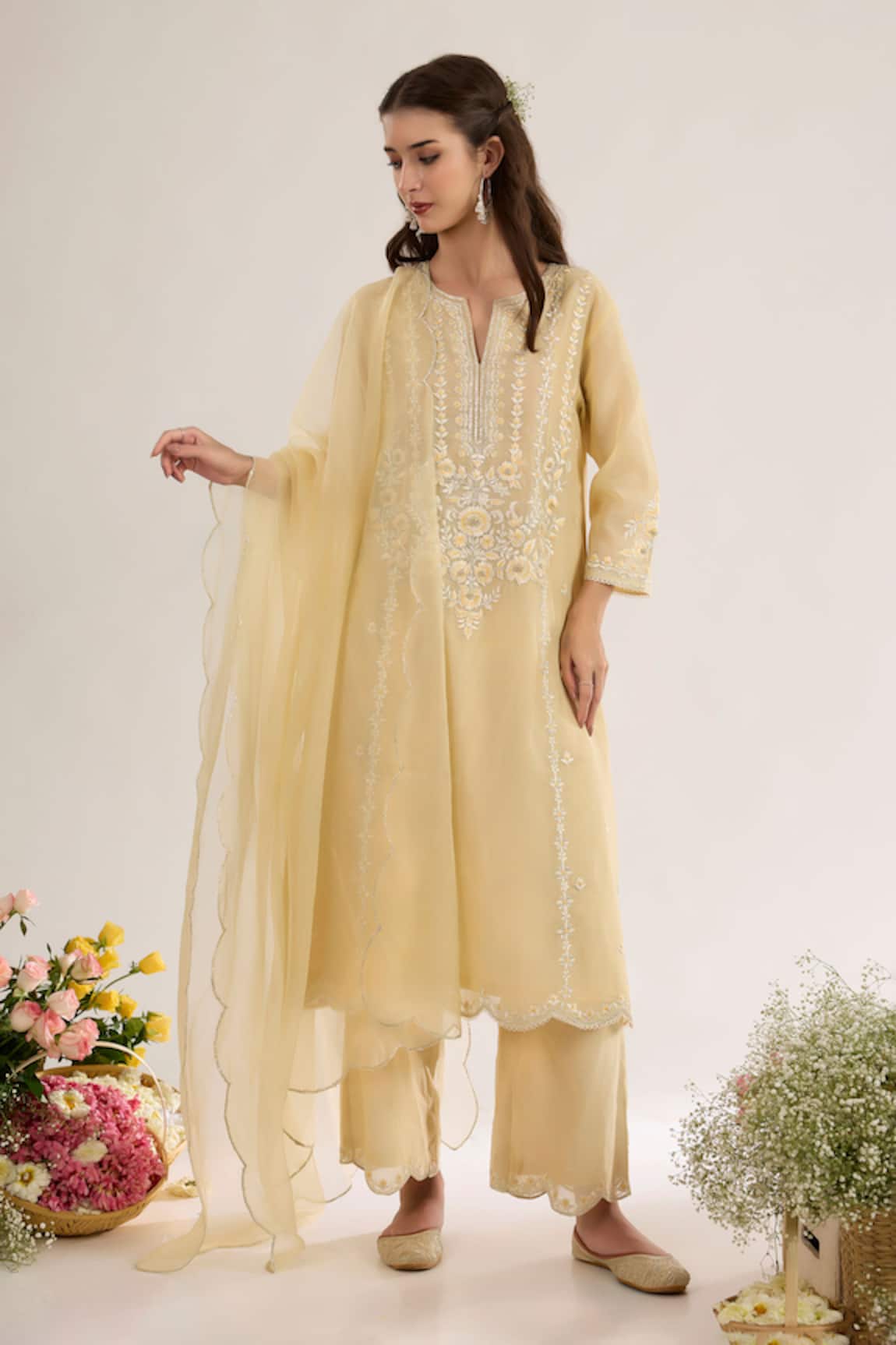 saina kapoor Chanderi Embroidered Kurta Set 