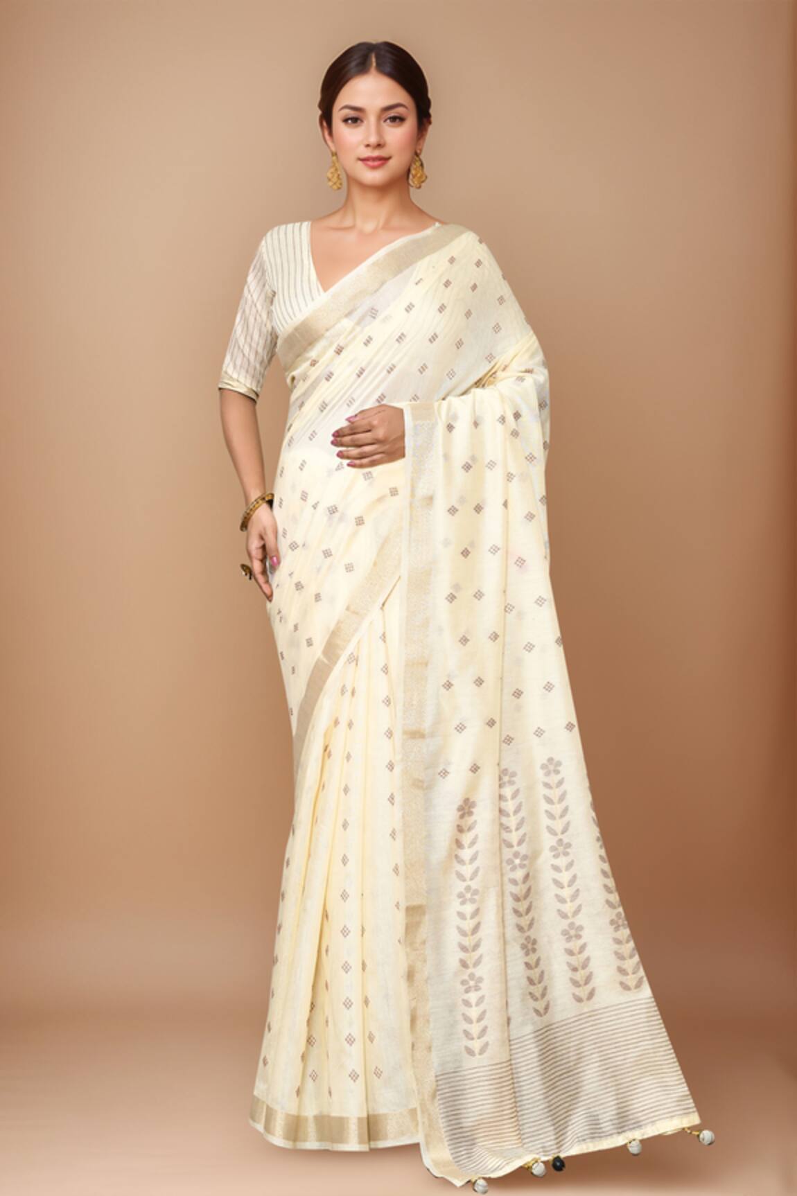 Samyukta Singhania Handloom Woven Saree With Blouse 