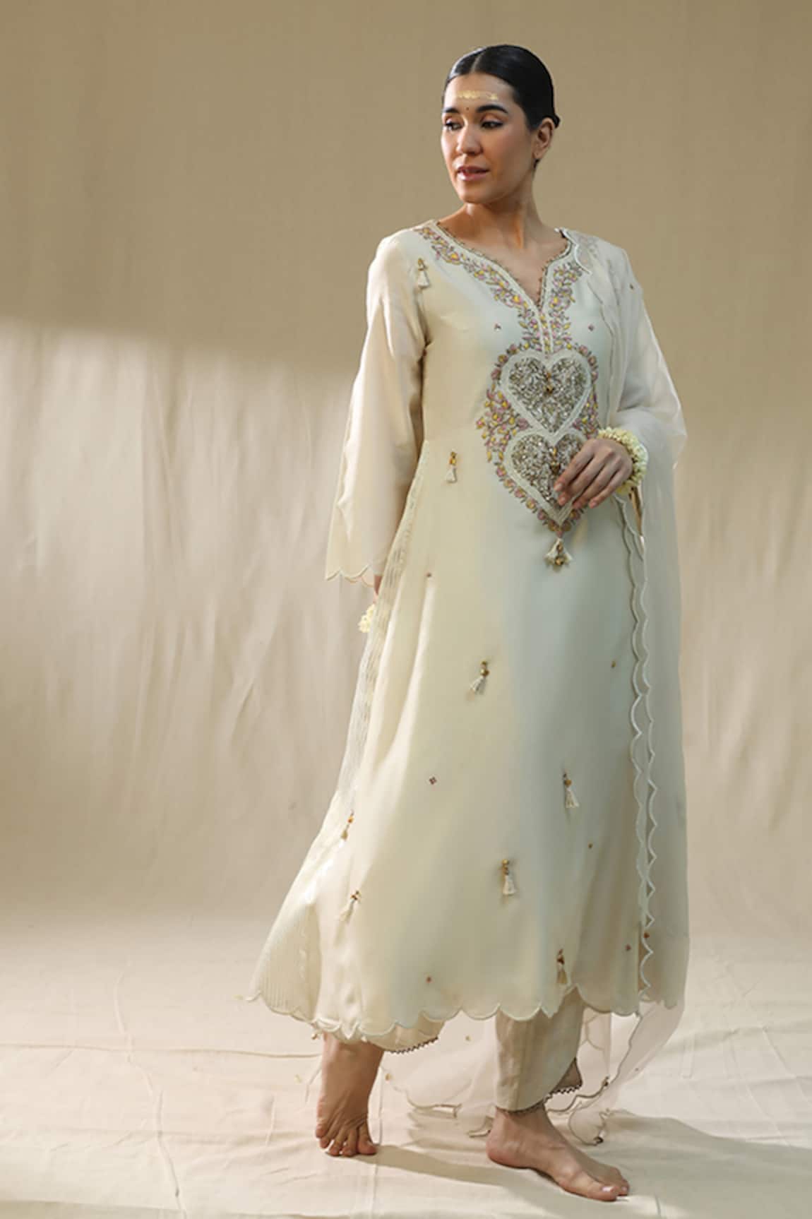 arpita sulakshana Ivory Heart A Line Suit Set 