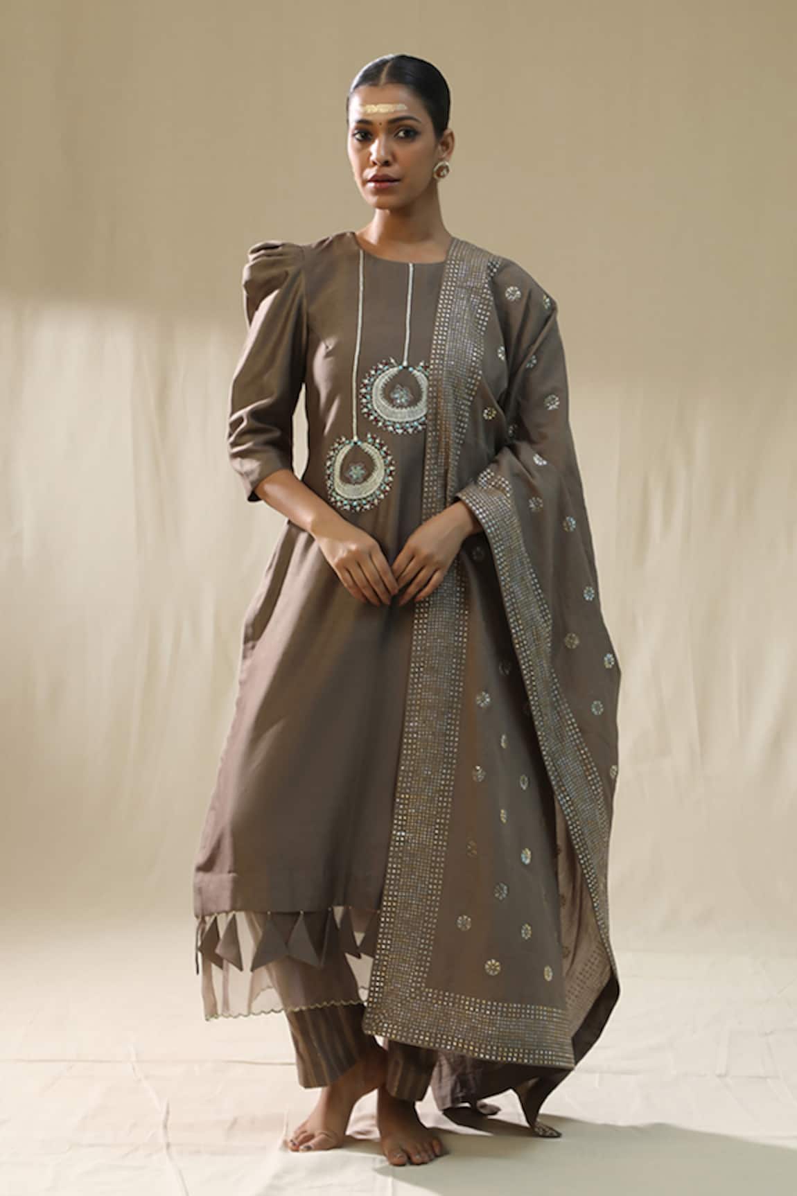 arpita sulakshana Mocha Bali Kurta Pant Dupatta Set 