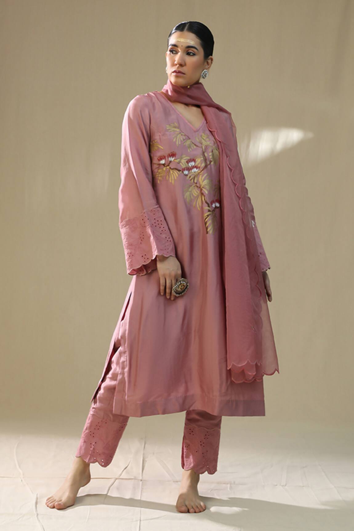 arpita sulakshana Dusty Pink Handpainted Kurta Set 