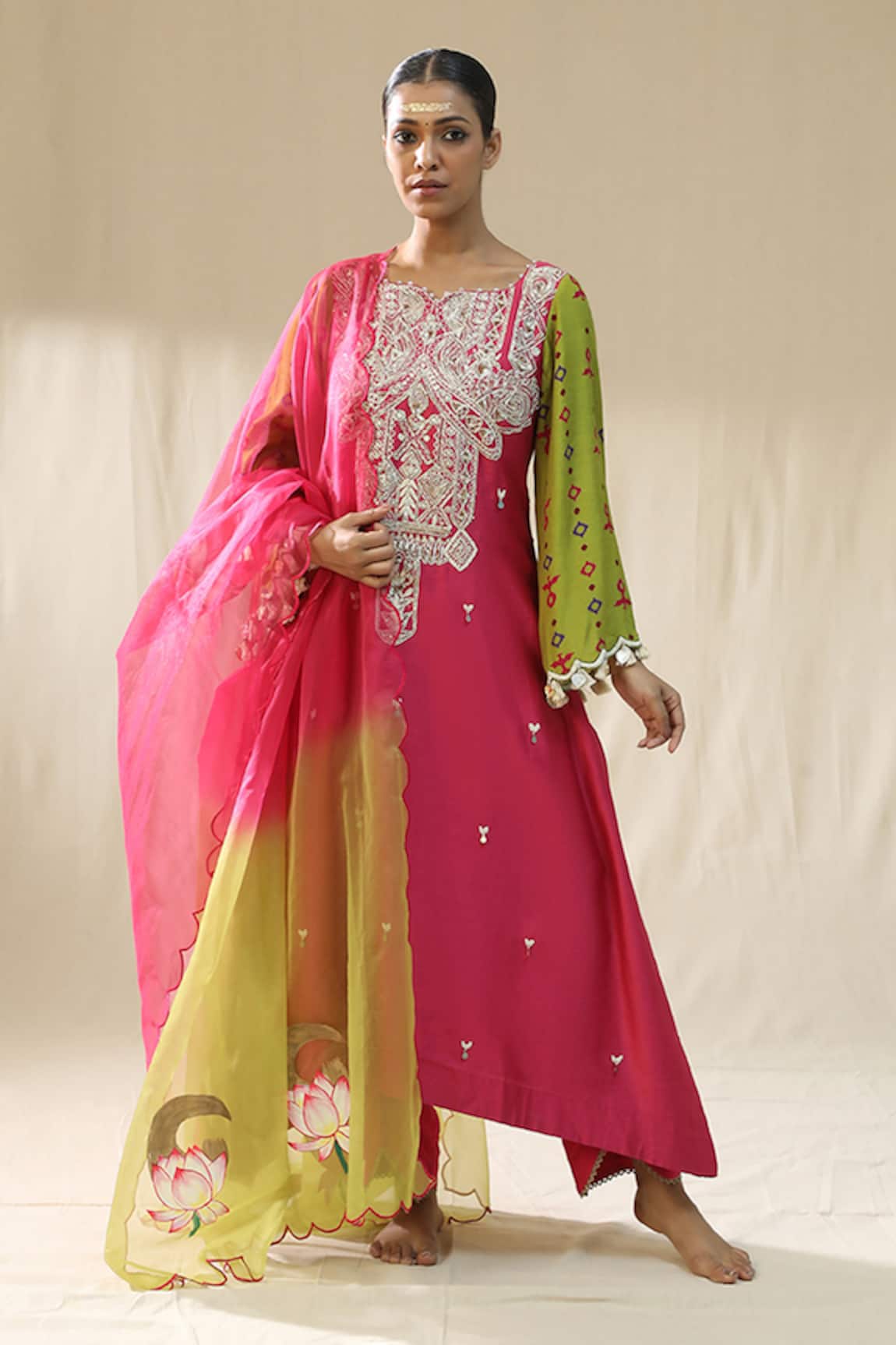 arpita sulakshana Ombre Handpainted Kurta Set 