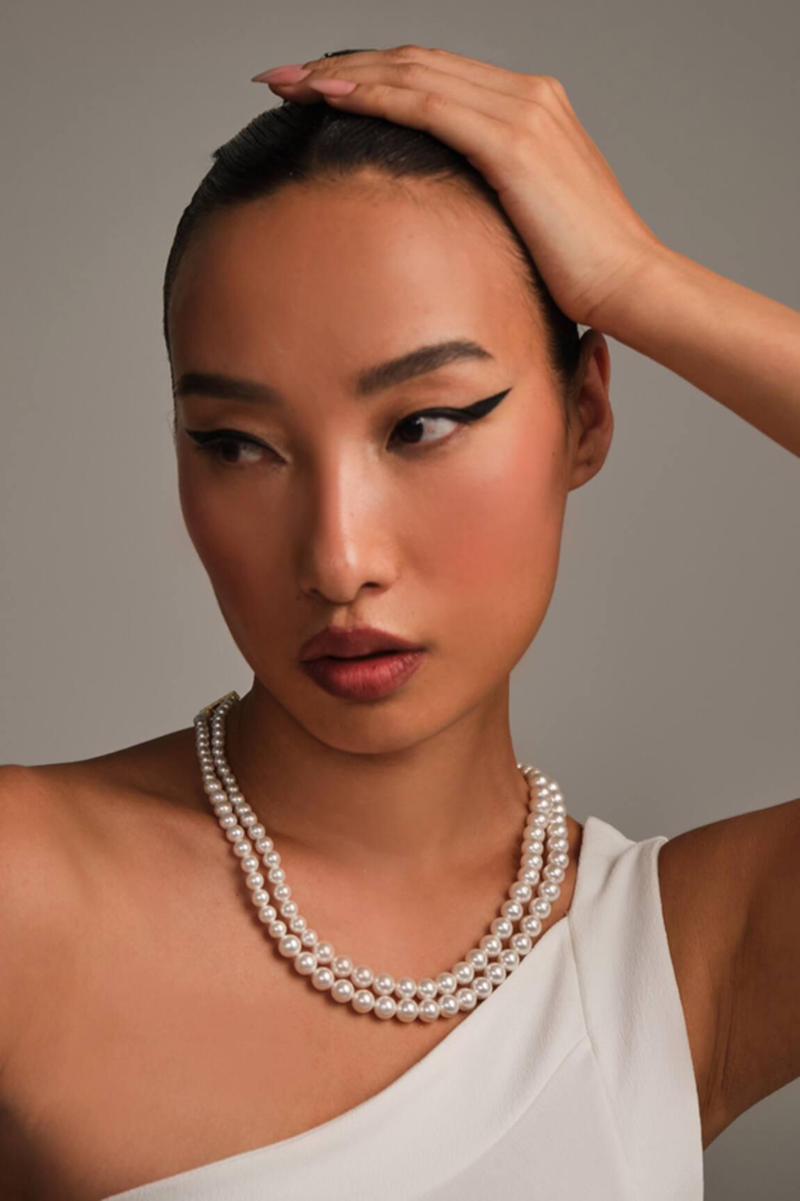 Anaash Mini Graded Pearl Necklace 