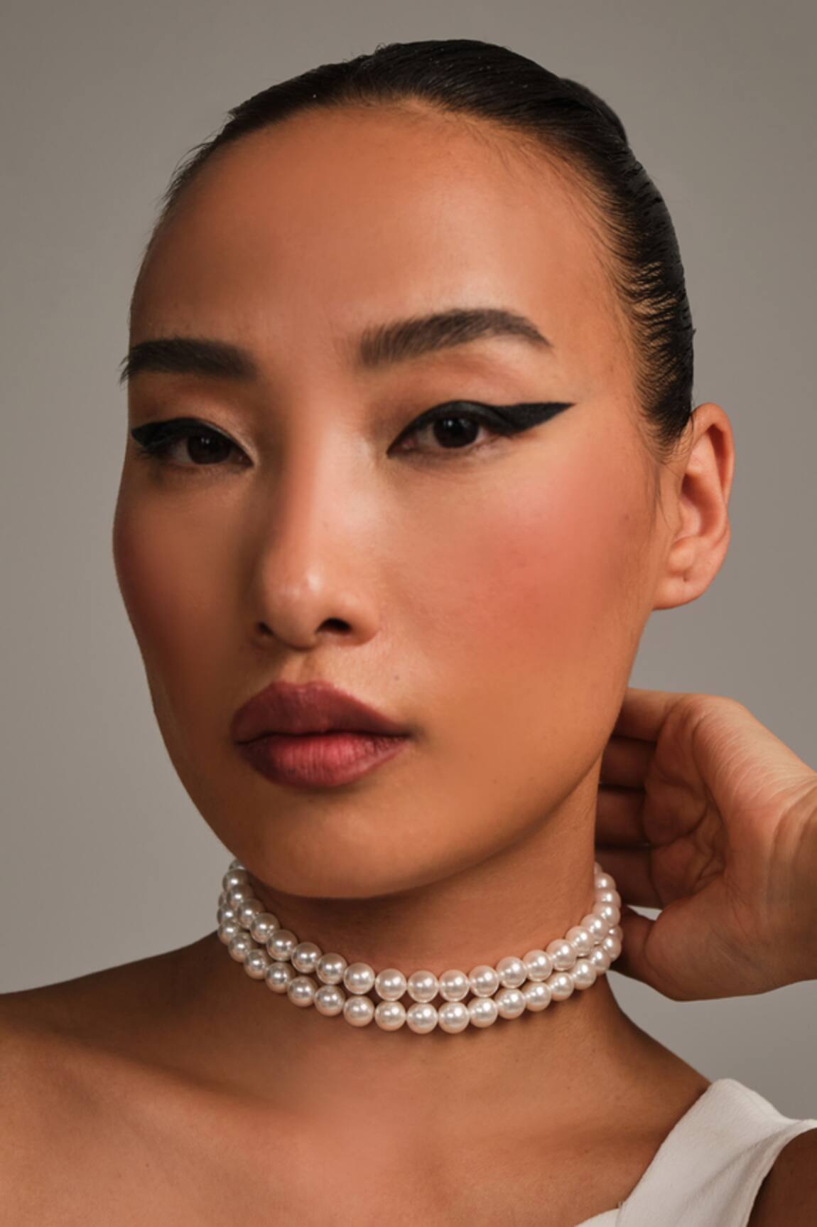 Anaash Adjustable Mini Pearl Choker Necklace 