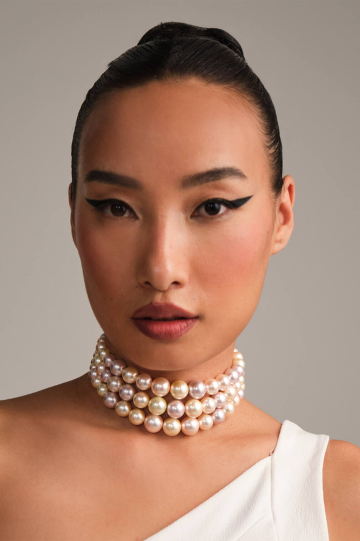 Anaash Graded Multicoloured Pearl Choker 