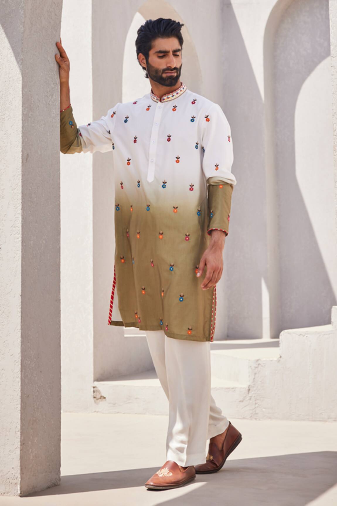 YAJY by Aditya Jain Silent Snow Kurta Set 