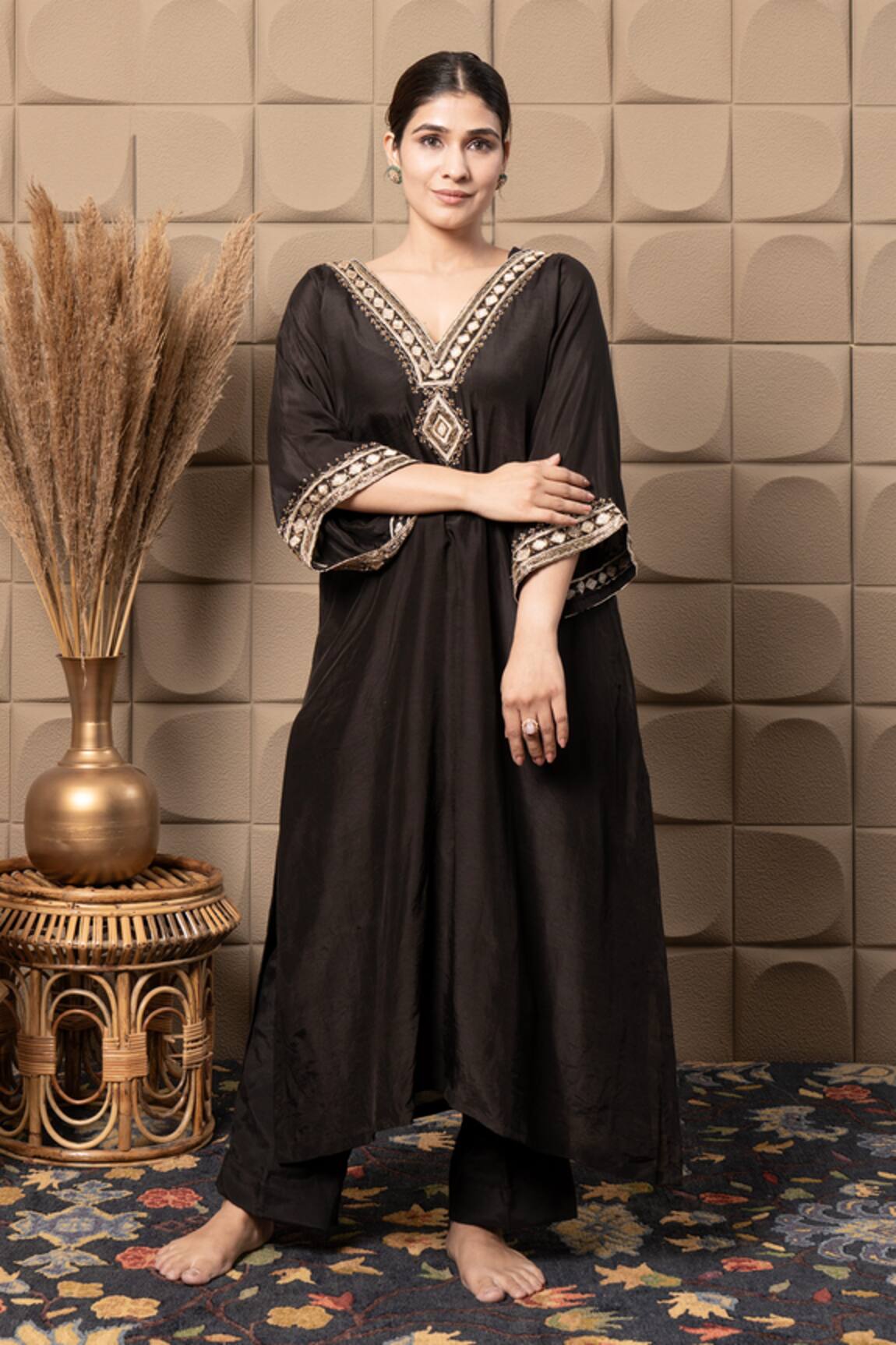 LABEL FLAMINGO BY VRINDA Black Zardozi Embroidered Kaftan Set 