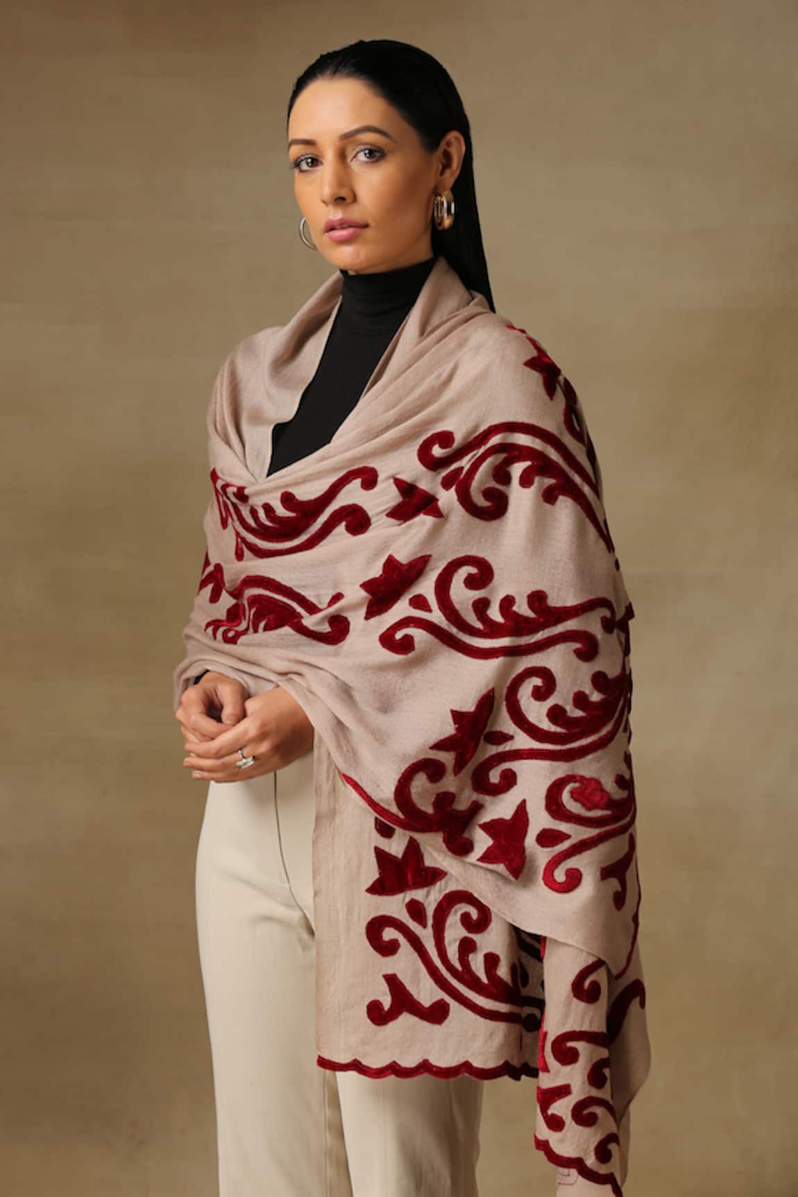 Shaza Beige & Red Velvet Affair Stole 