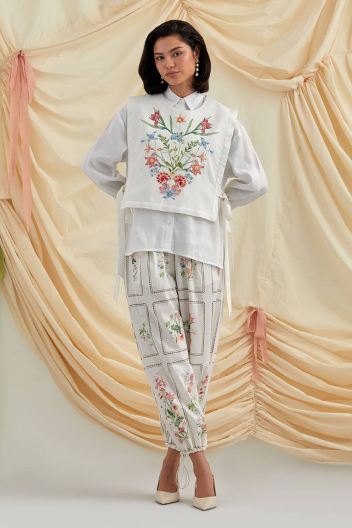 Pozruh by Aiman Bouquet Floral Print Trousers 