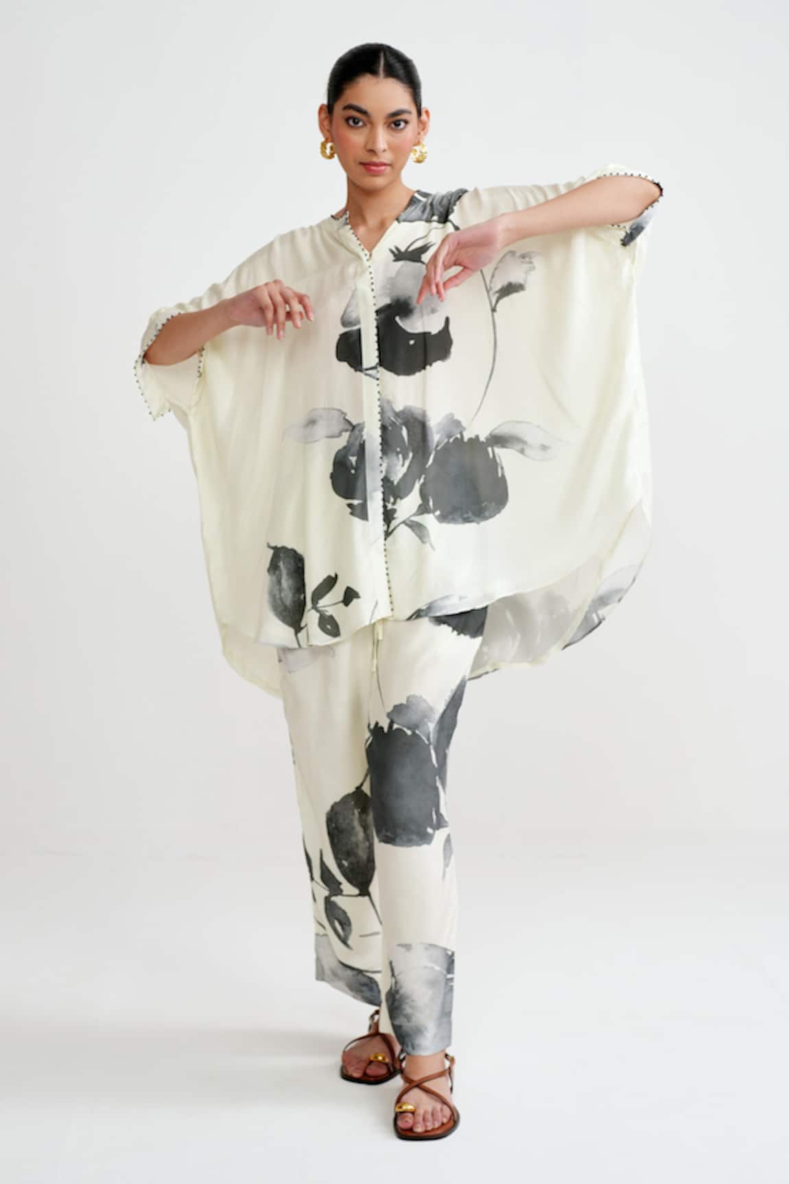 Rainas Monochrome Meadow Kaftan Set 