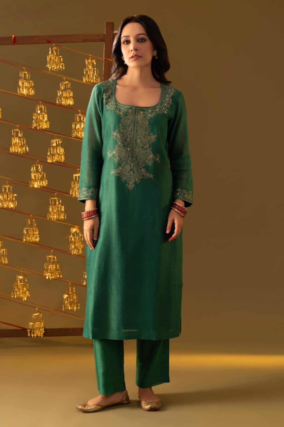 Rashi Jain Chanderi Kurta Pant Set With Dupatta 