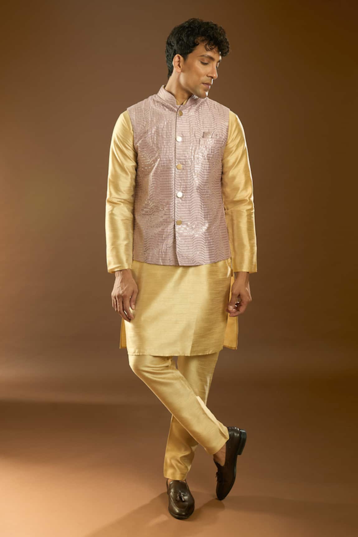 Arihant Rai Sinha Sequin Embroidered Bundi & Kurta Set 