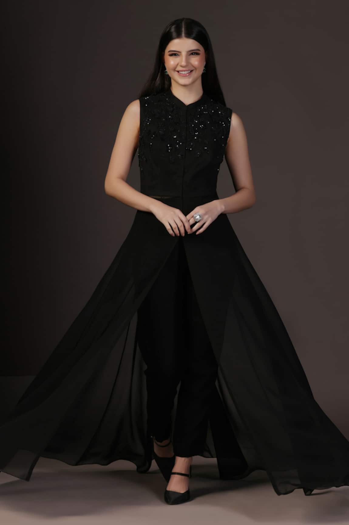 Pooja Peshoria Black Hand Embroidered Kurta Set