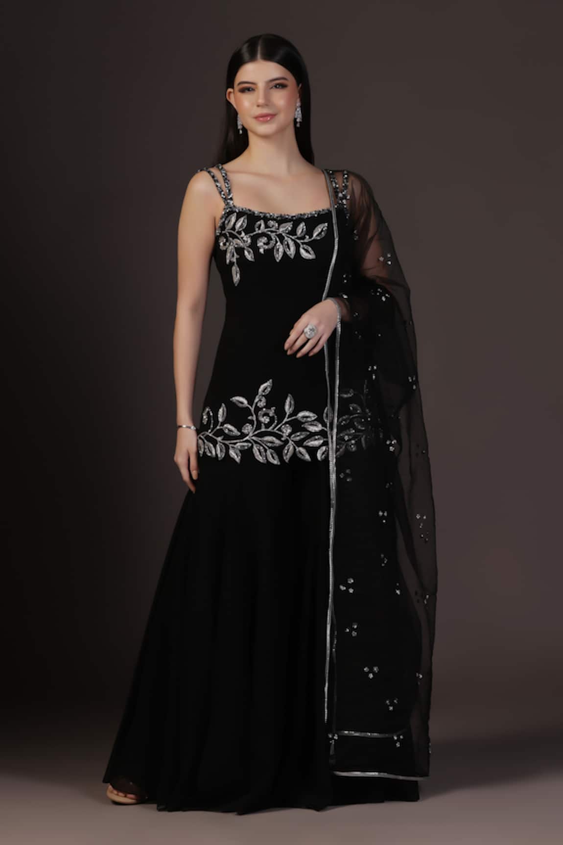 Pooja Peshoria Black Hand Embroidered Kurta Set 