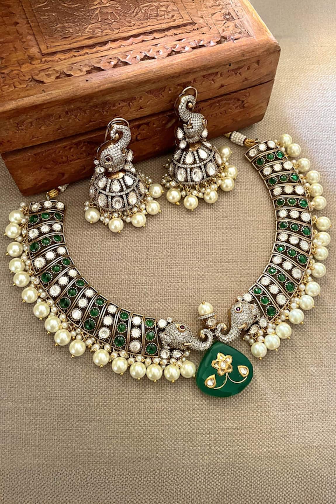 Saga Jewels Green Designer Necklace & Earring Set 