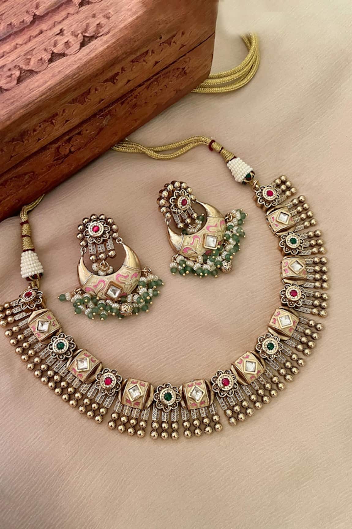 Saga Jewels Green Designer Necklace & Earring Set 