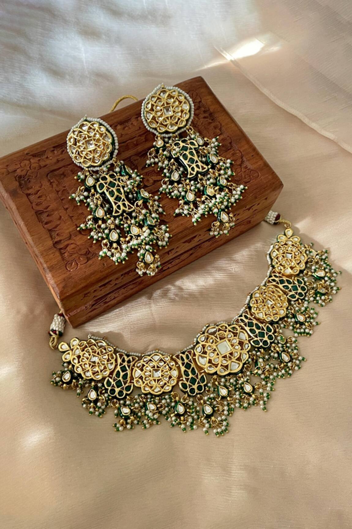 Saga Jewels Green Designer Necklace & Earring Set 