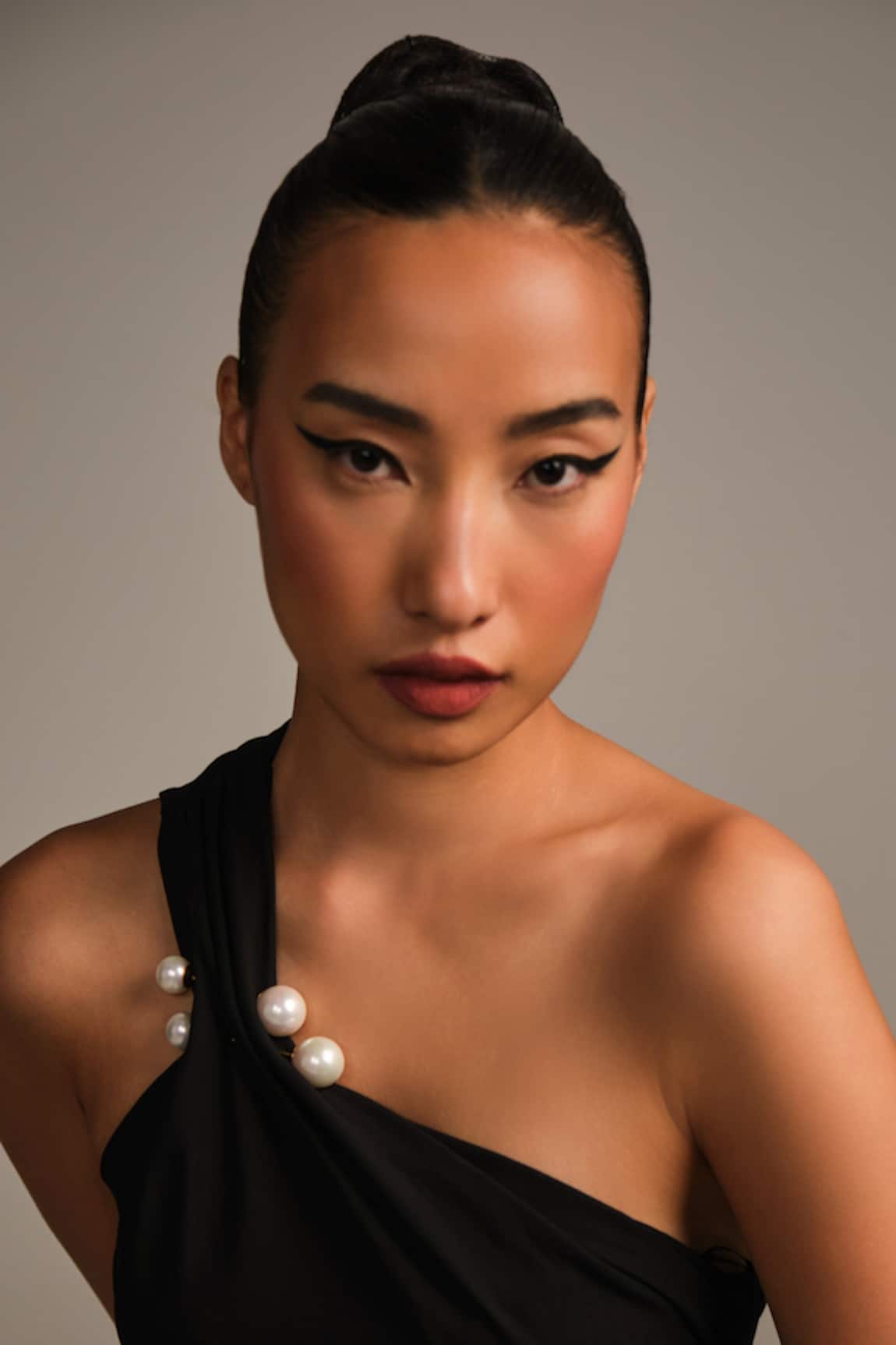 Anaash The Raya Pearl Brooch 