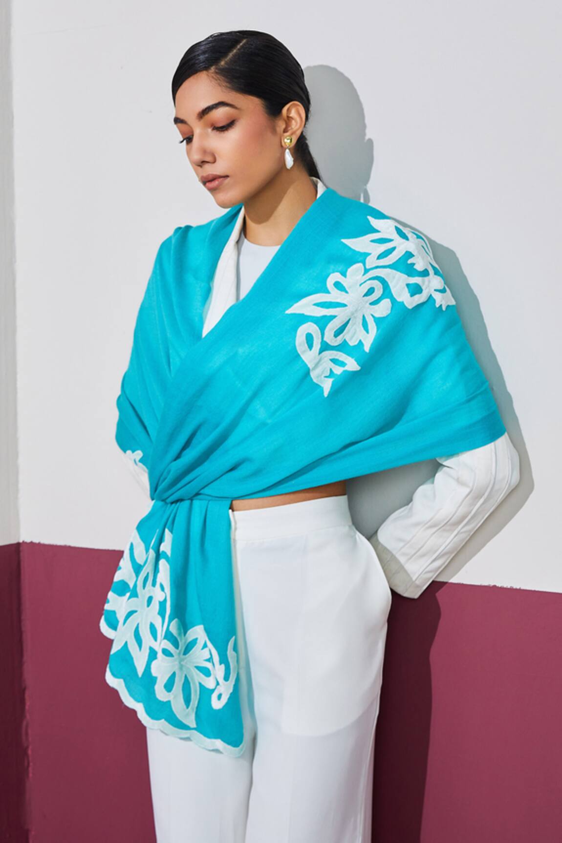 SHAZA Floral Embroidered Pashmina Stole 