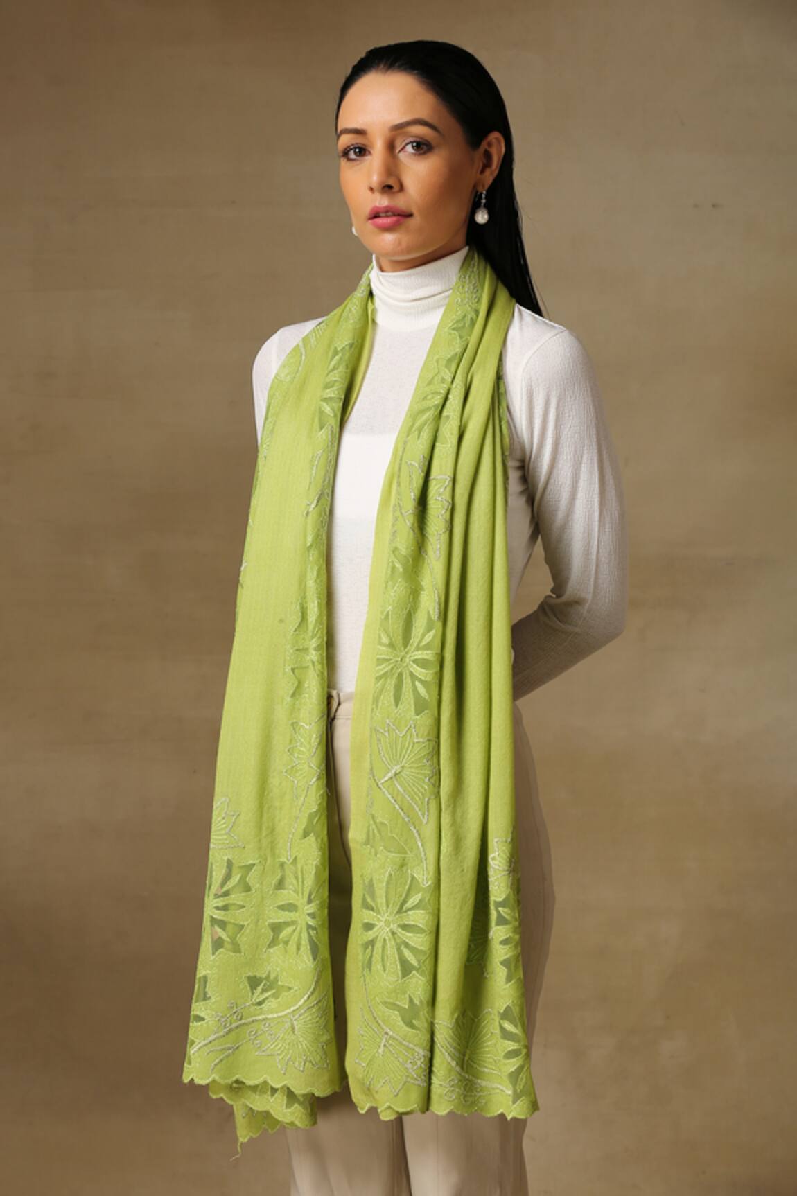 SHAZA Vineyard Zari Detail Stole 