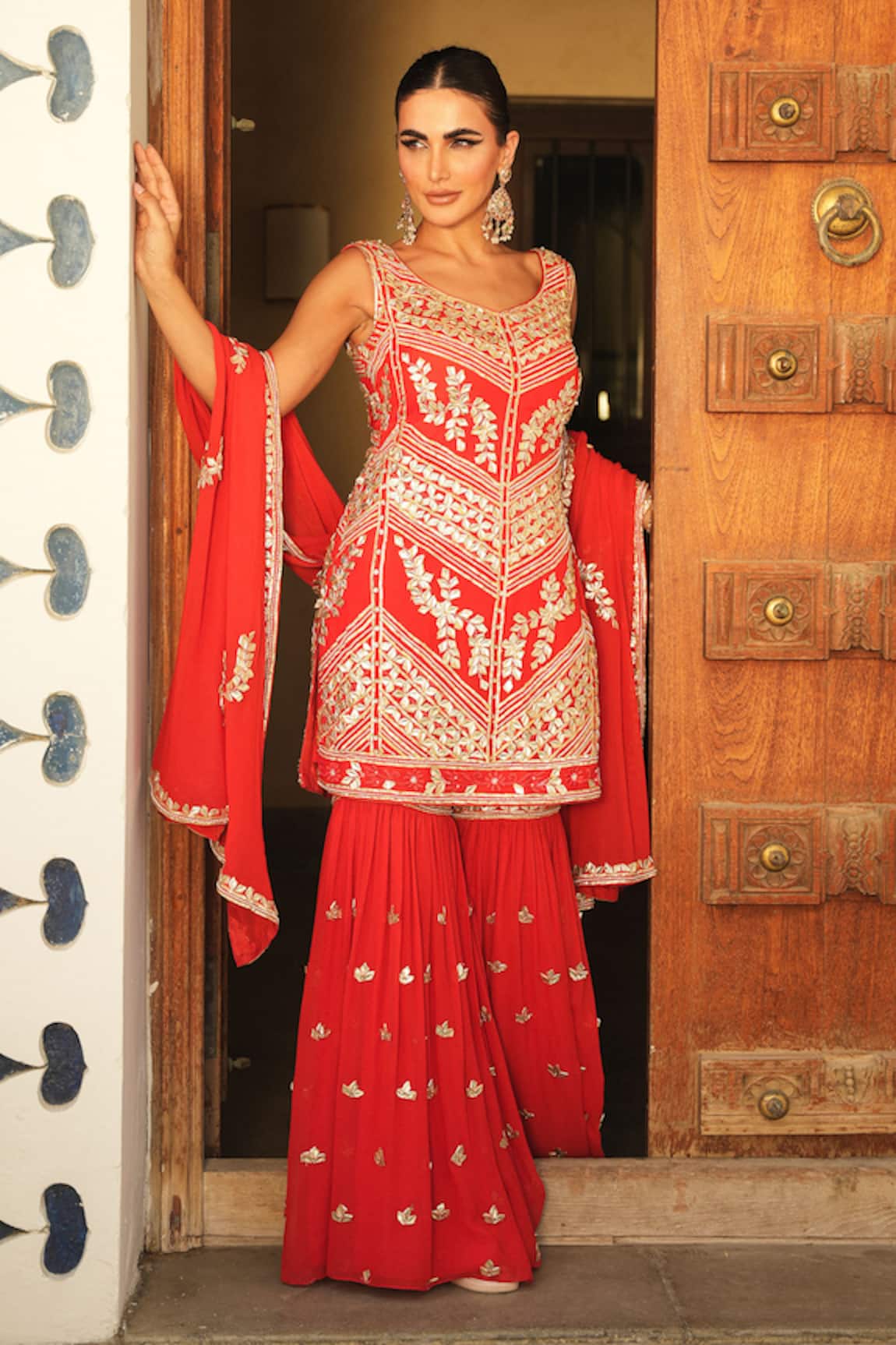 Shian Red Georgette Embroidered Kurta Set 