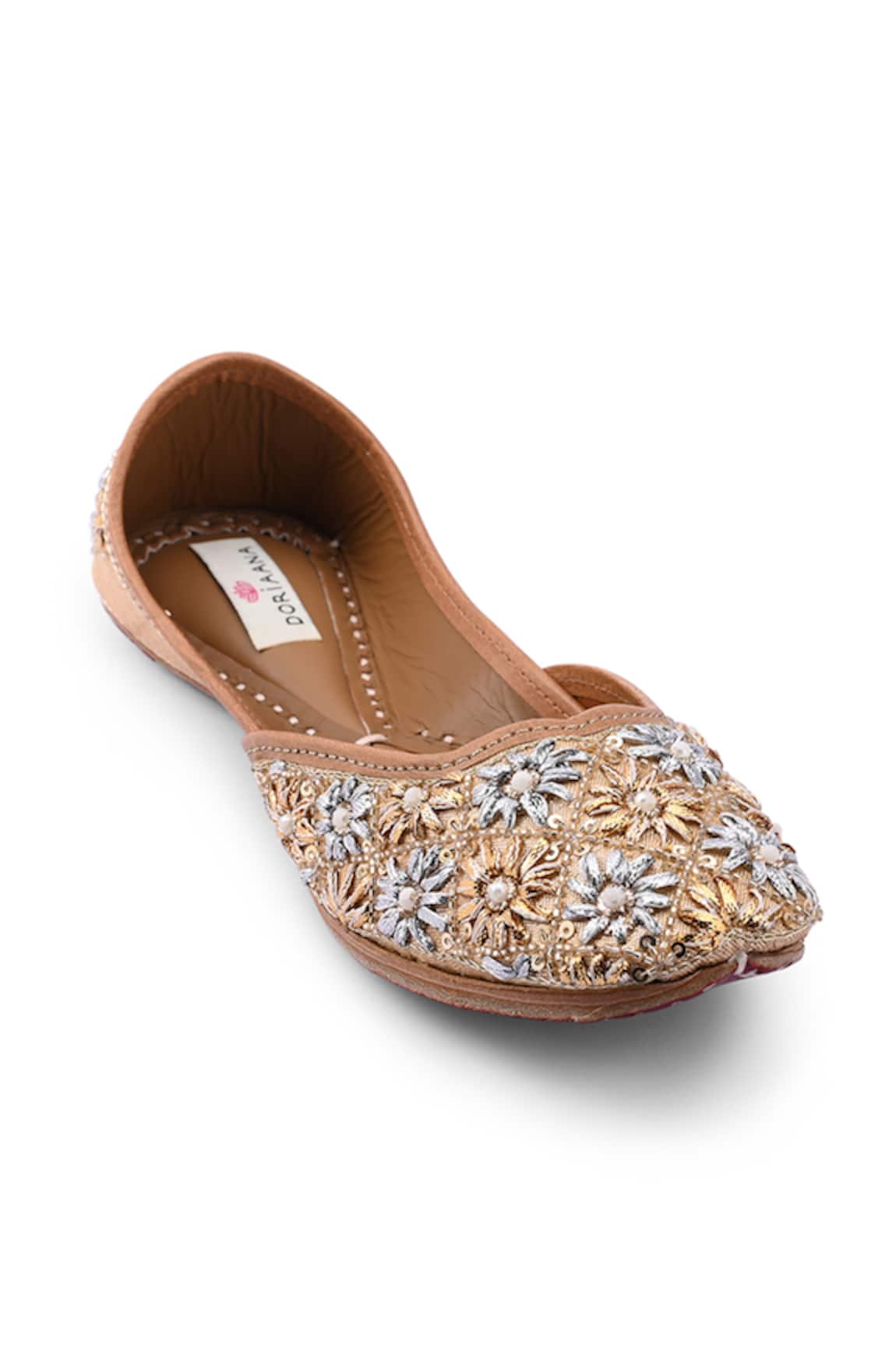 Doriaana Designer Embroidered Jutti 