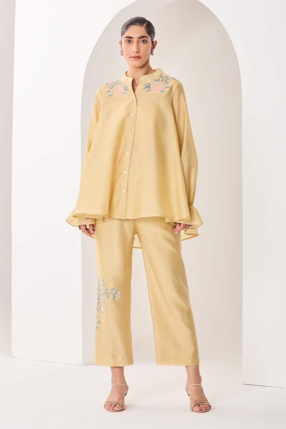Sue Mue Pastel Yellow Handwoven Silk Co-Ordinate Set 