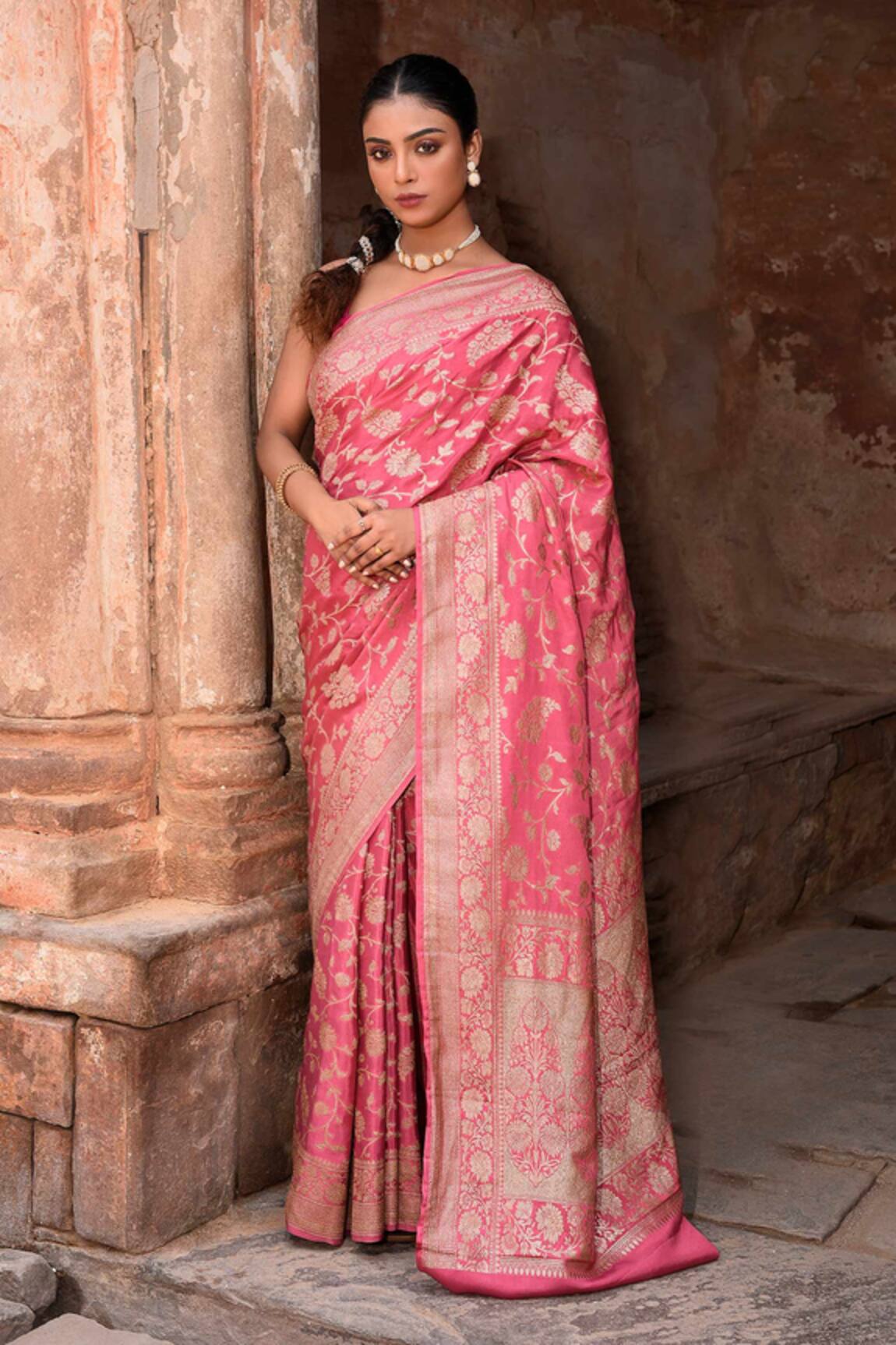 Naaritva India Hand Woven Hot Pink Banarasi Saree With Running Blouse 